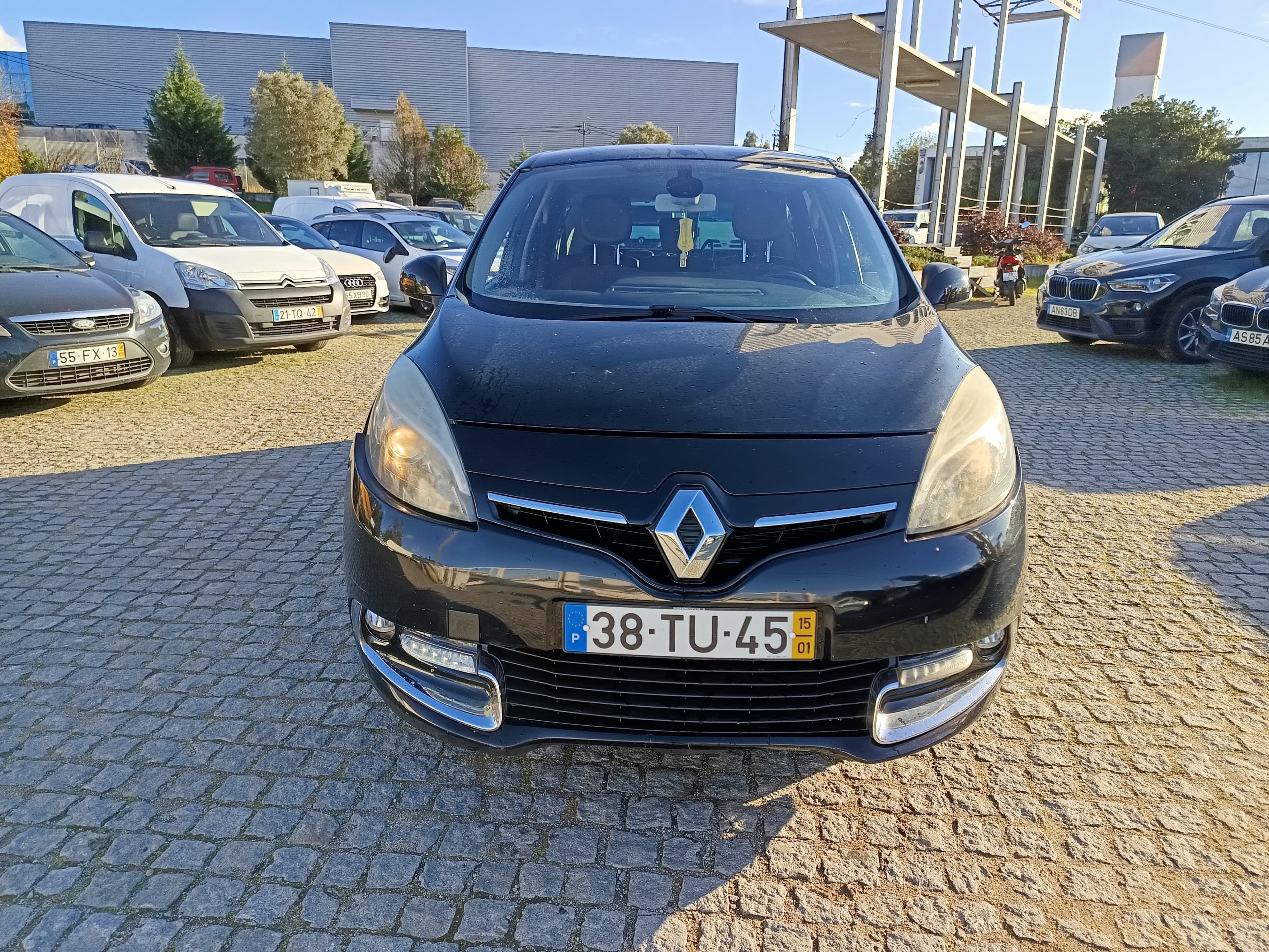 Renault Grand Scenic · Ano 2015      Més Janeiro — imagem 2