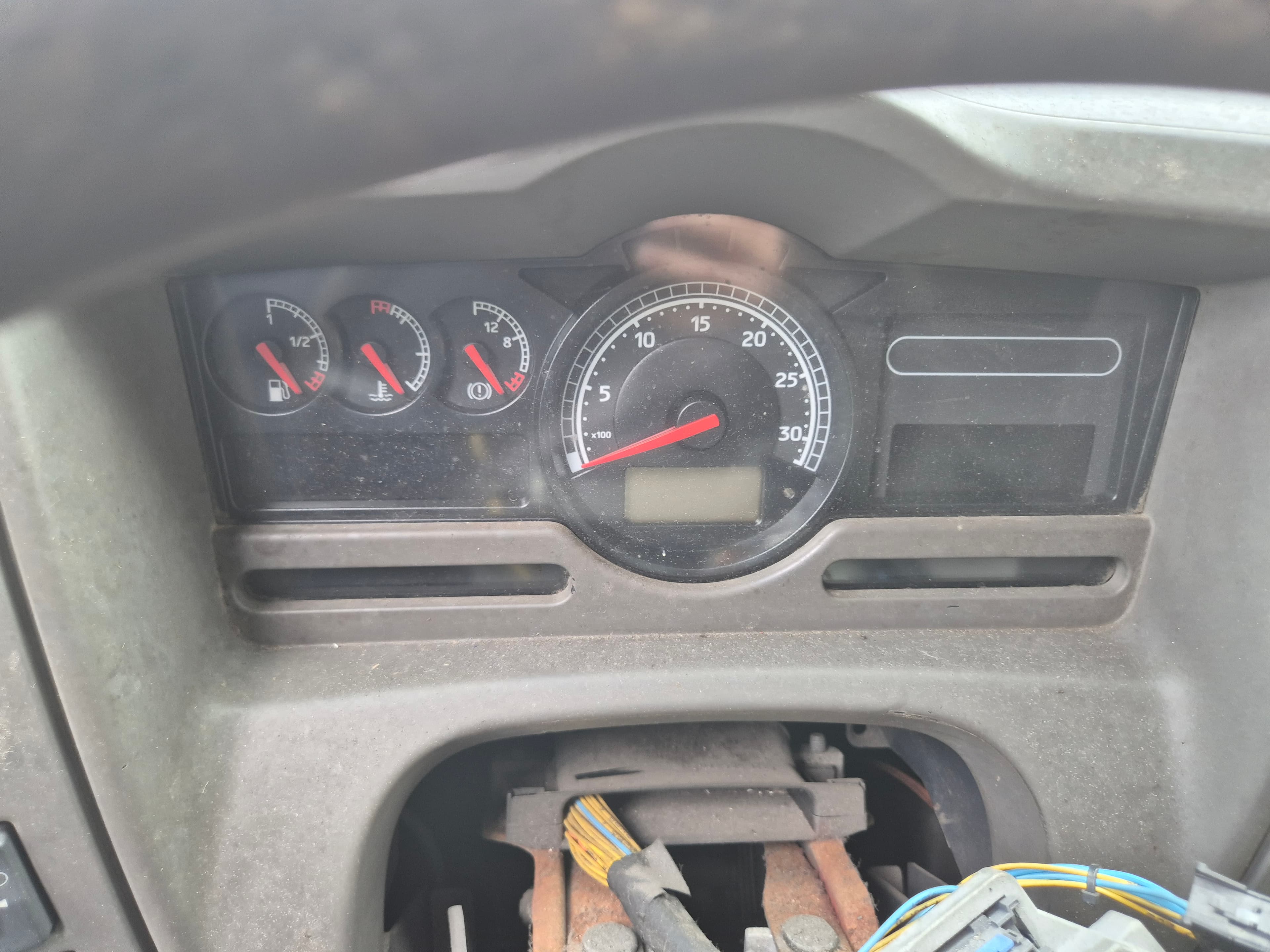 Renault Midlum · Ano 2011 — imagem 36
