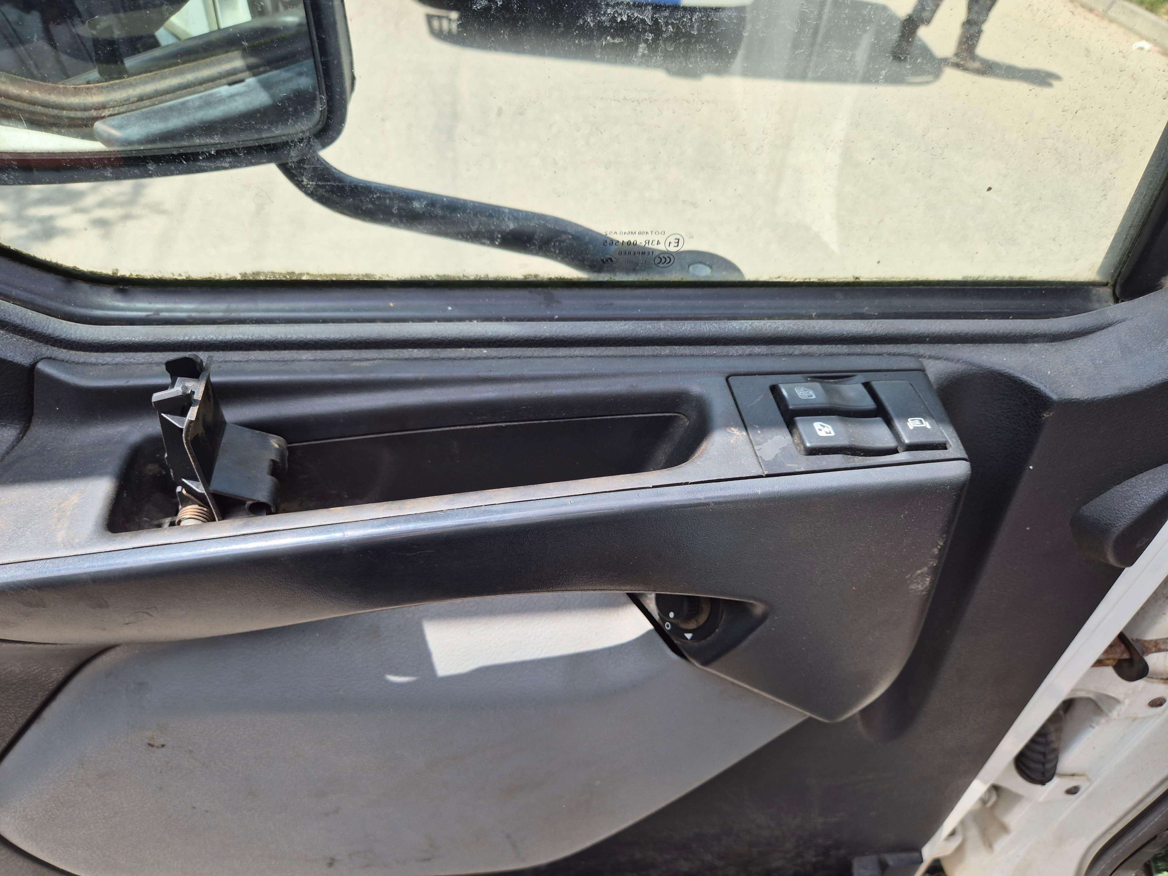 Renault D · Ano 2015 — image 23