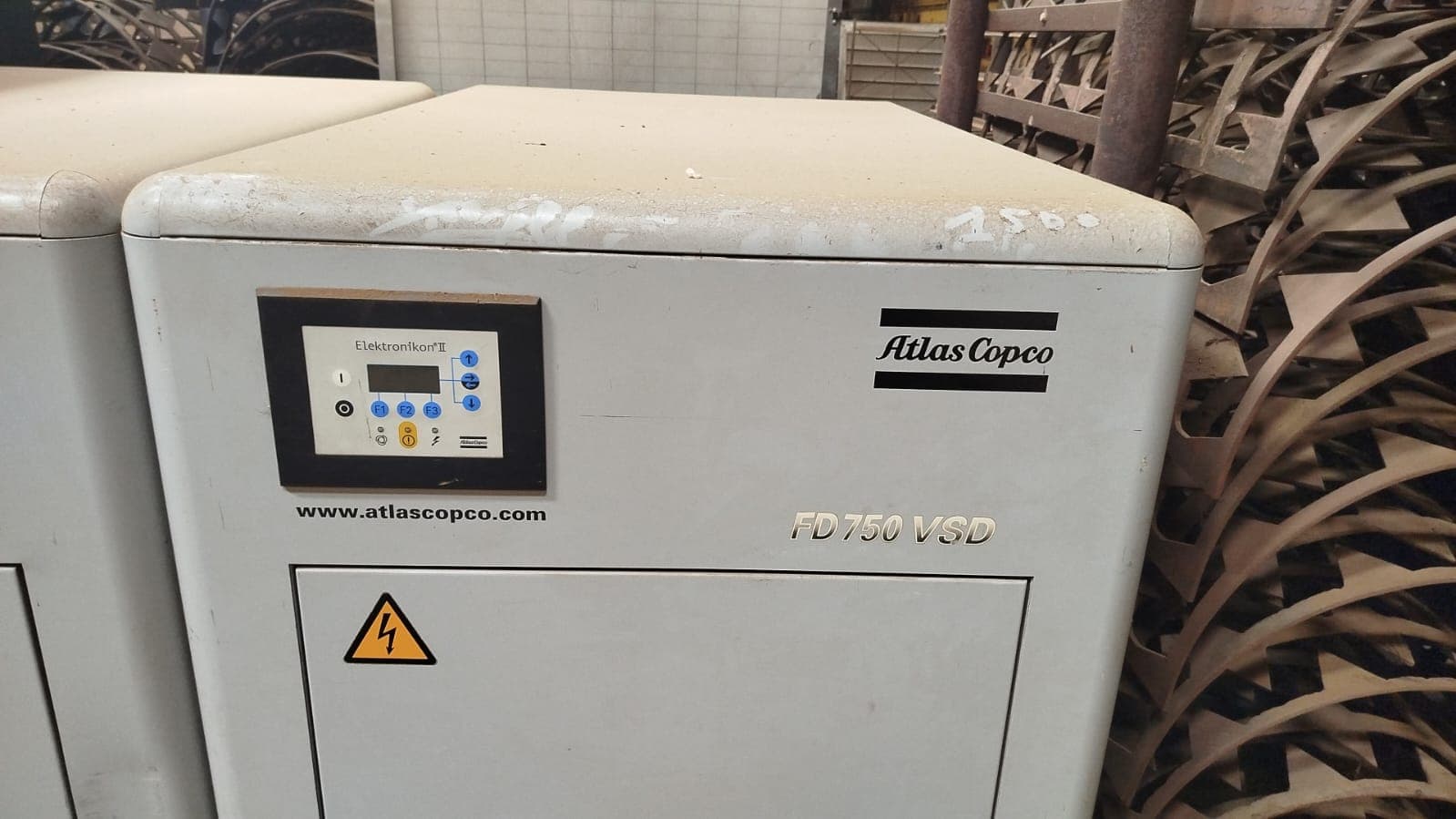 Compressor de Ar Industrial e Secador de Ar Comprimido — imagem 13