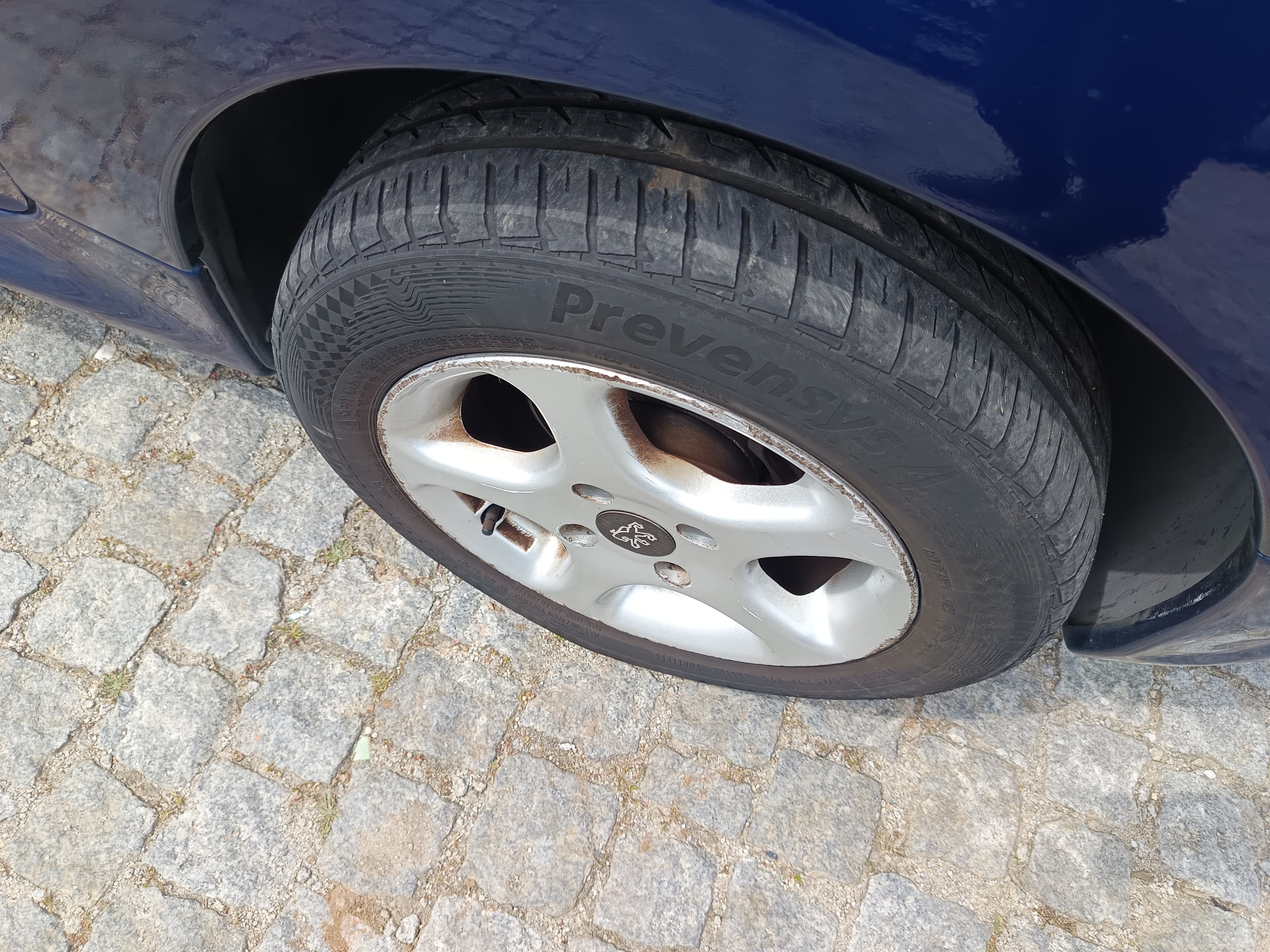 Peugeot 208 · Ano 2003 — imagen 7