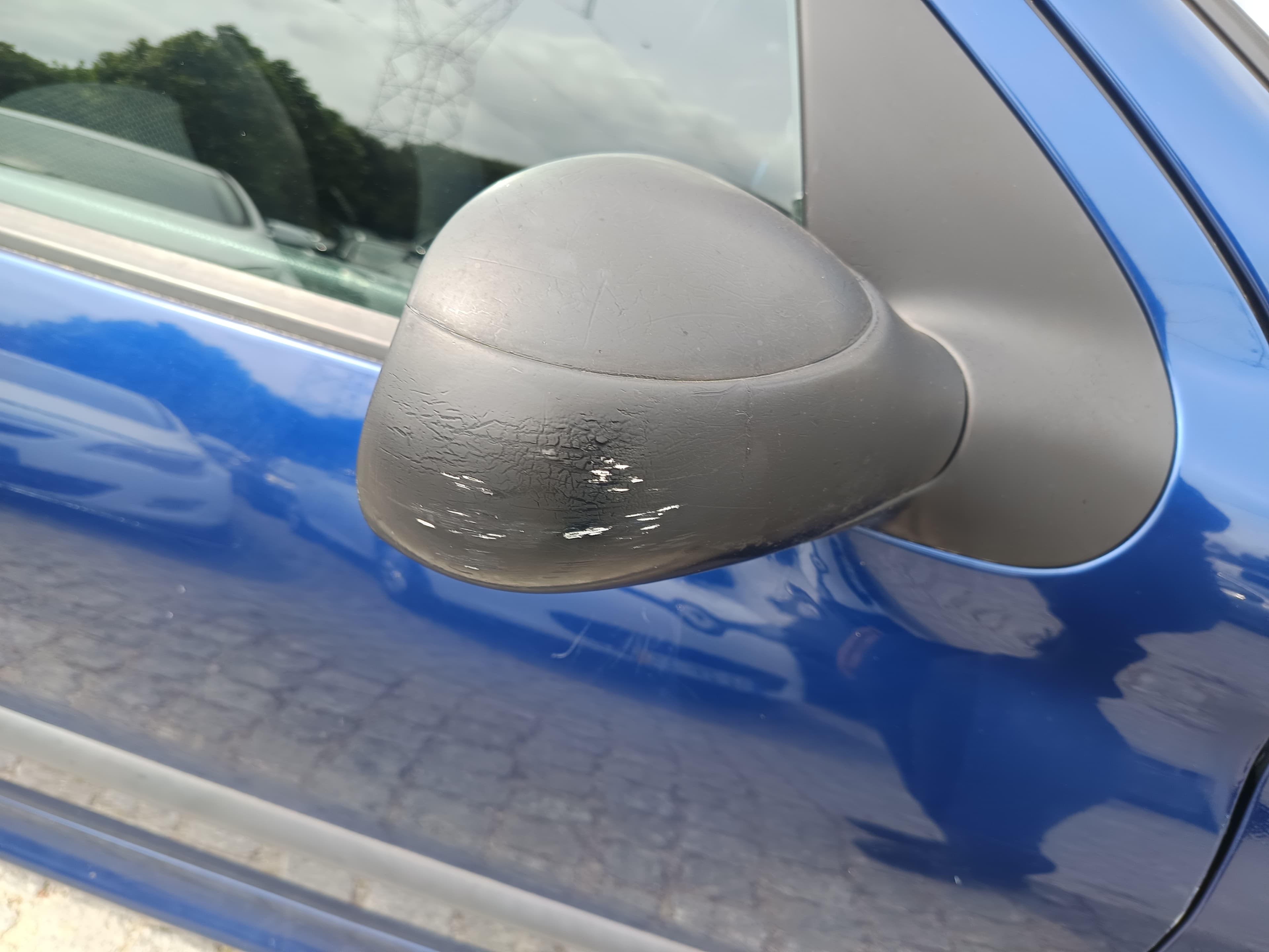Peugeot 208 · Ano 2003 — imagen 8