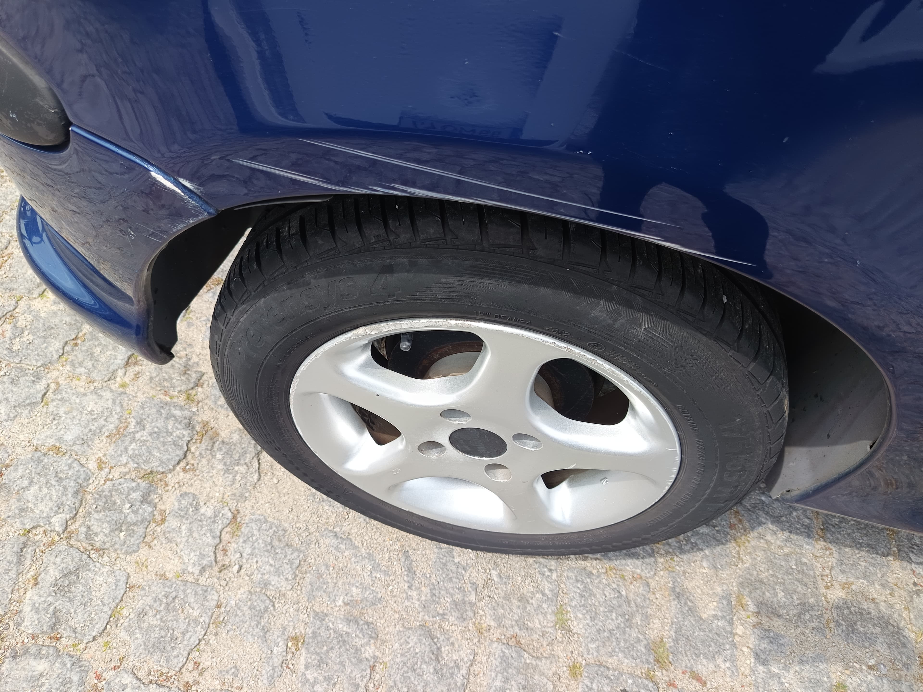 Peugeot 208 · Ano 2003 — imagen 11