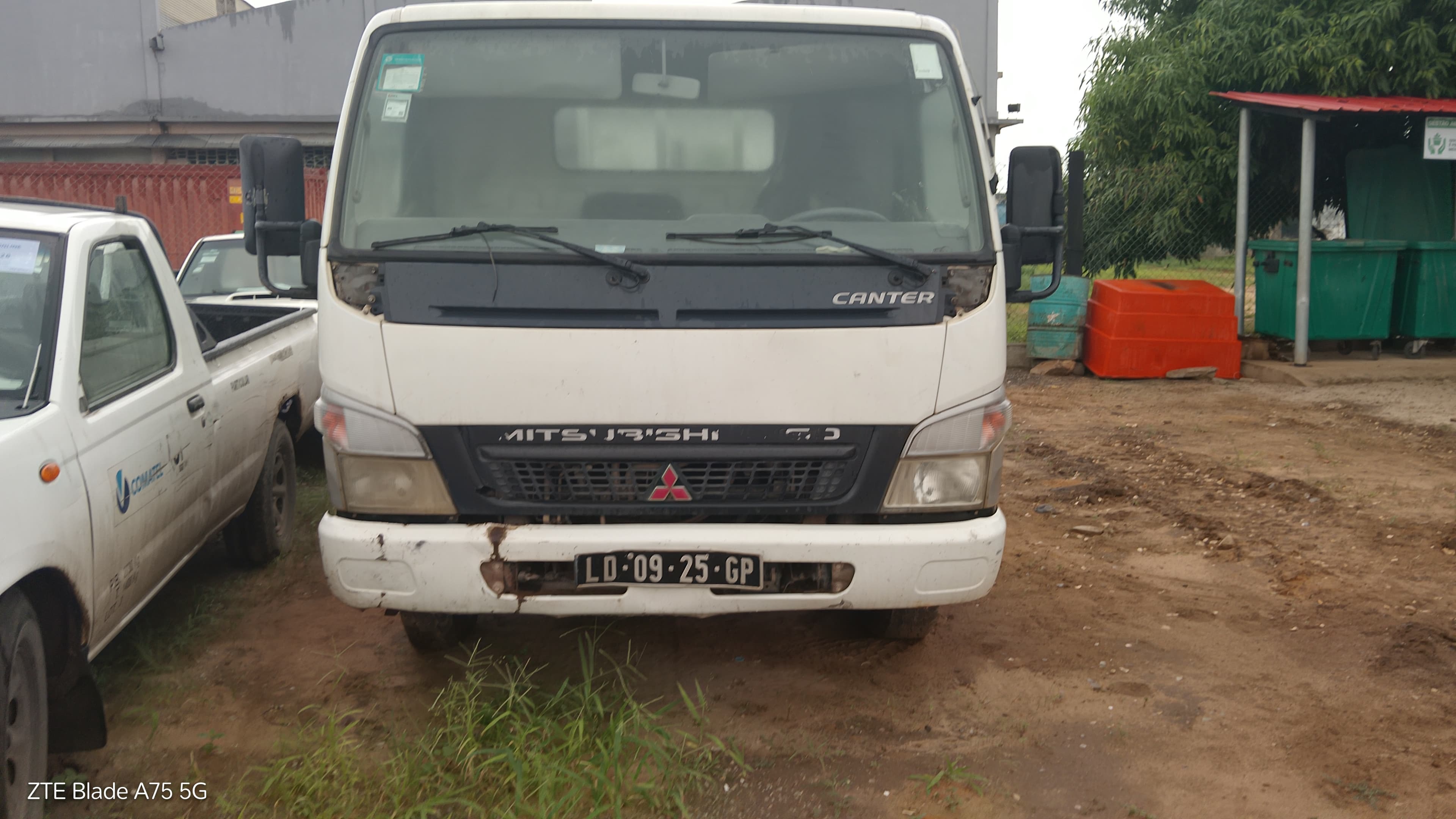 Mitsubishi CANTER3.20 — imagen 3