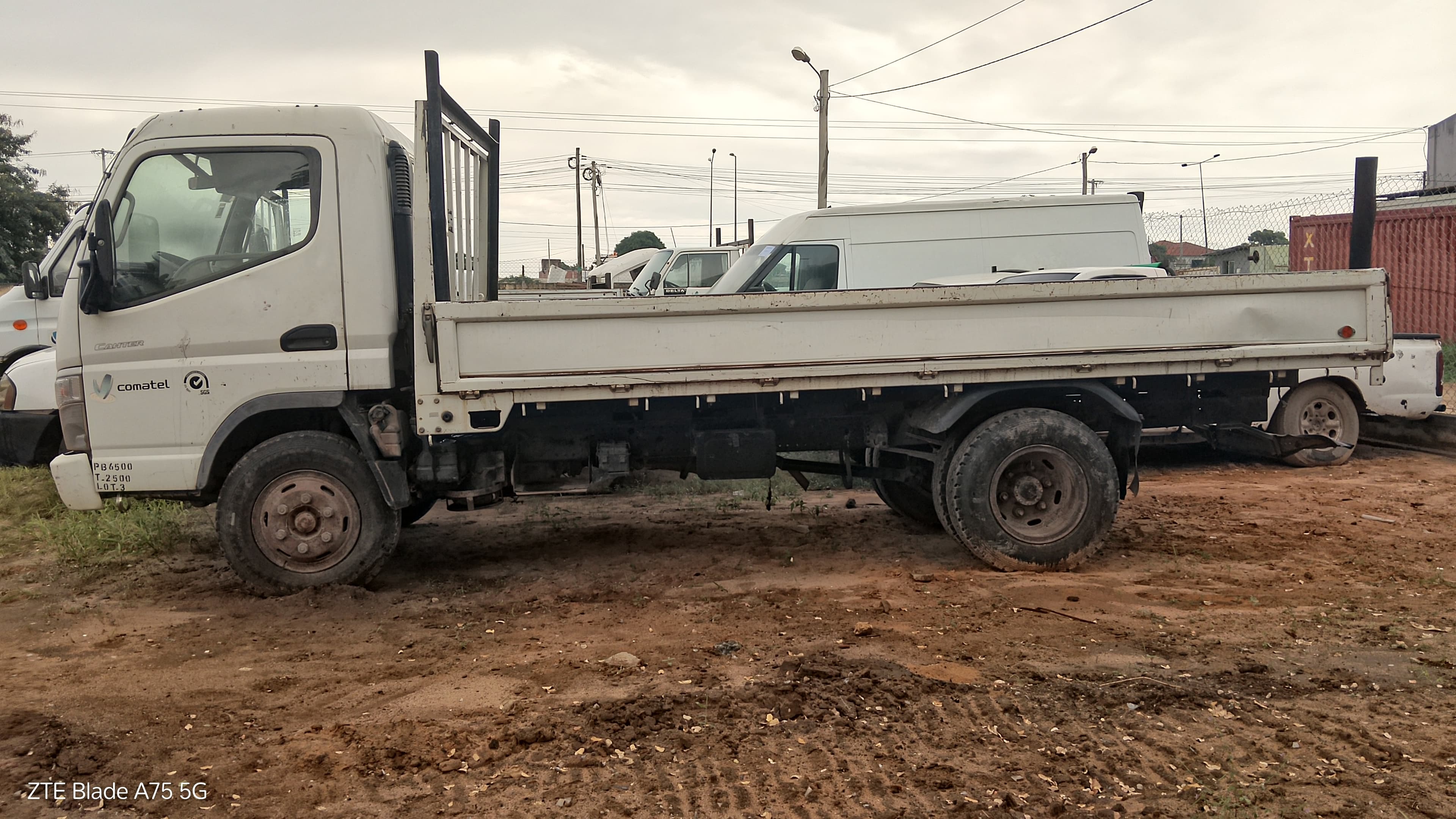 Mitsubishi CANTER3.20 — imagen 4
