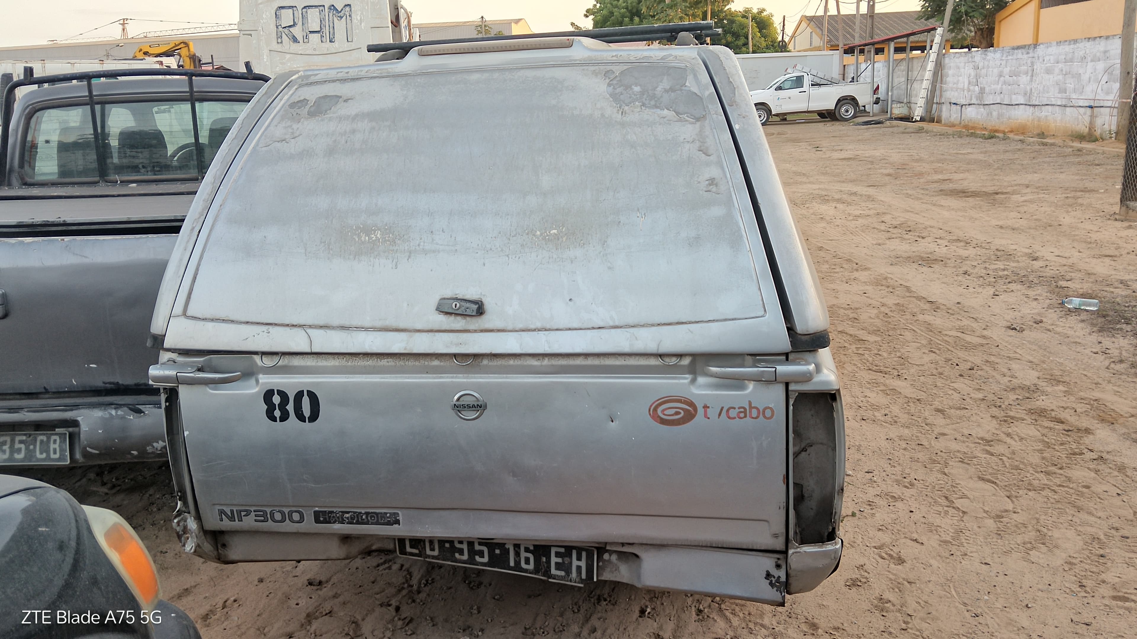 Nissan Hardbody 2WD SC TD27 — imagen 4