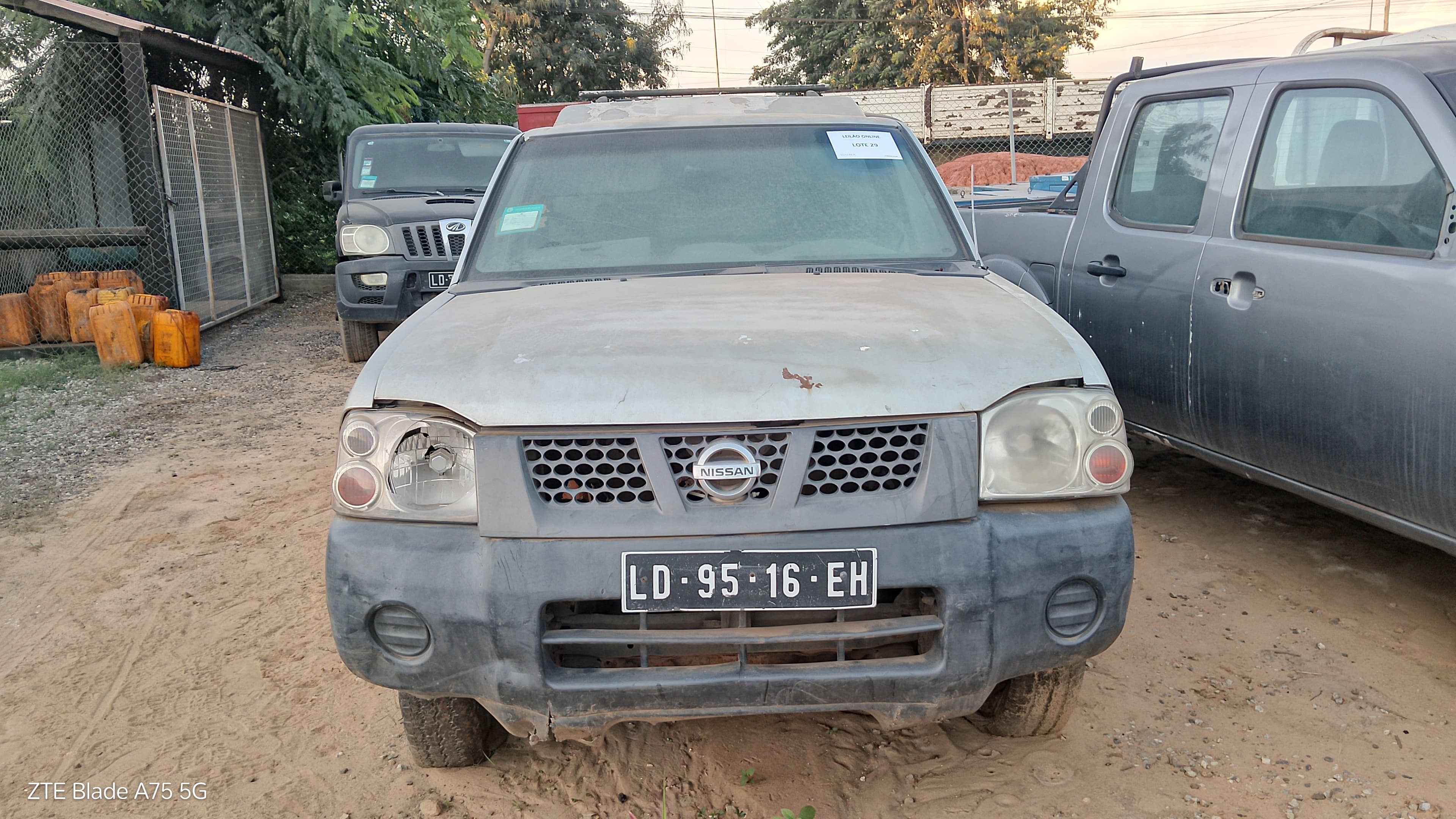 Nissan Hardbody 2WD SC TD27 — imagen 3