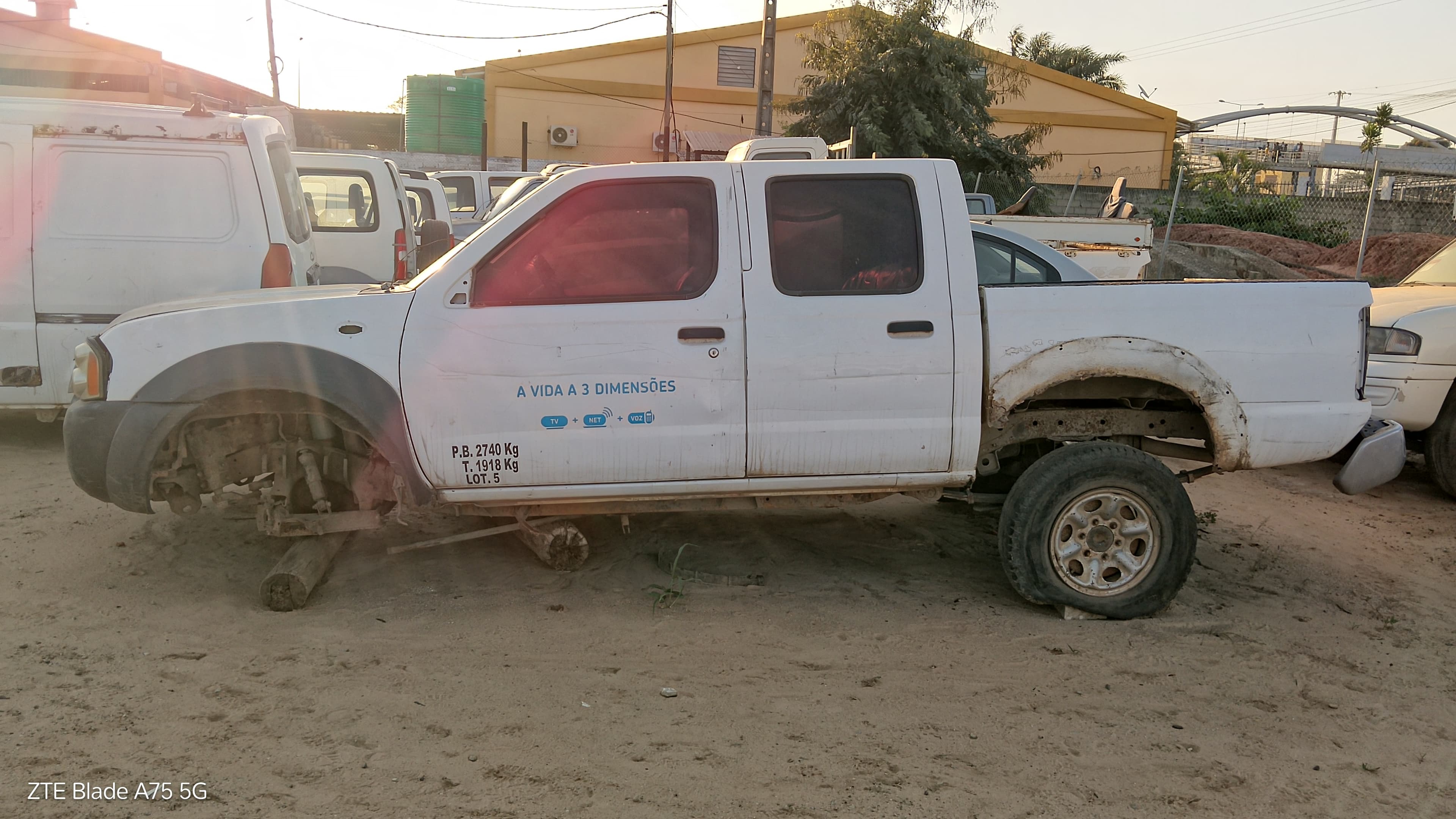 Nissan Hardbody 4WD SC QD32 — imagem 2