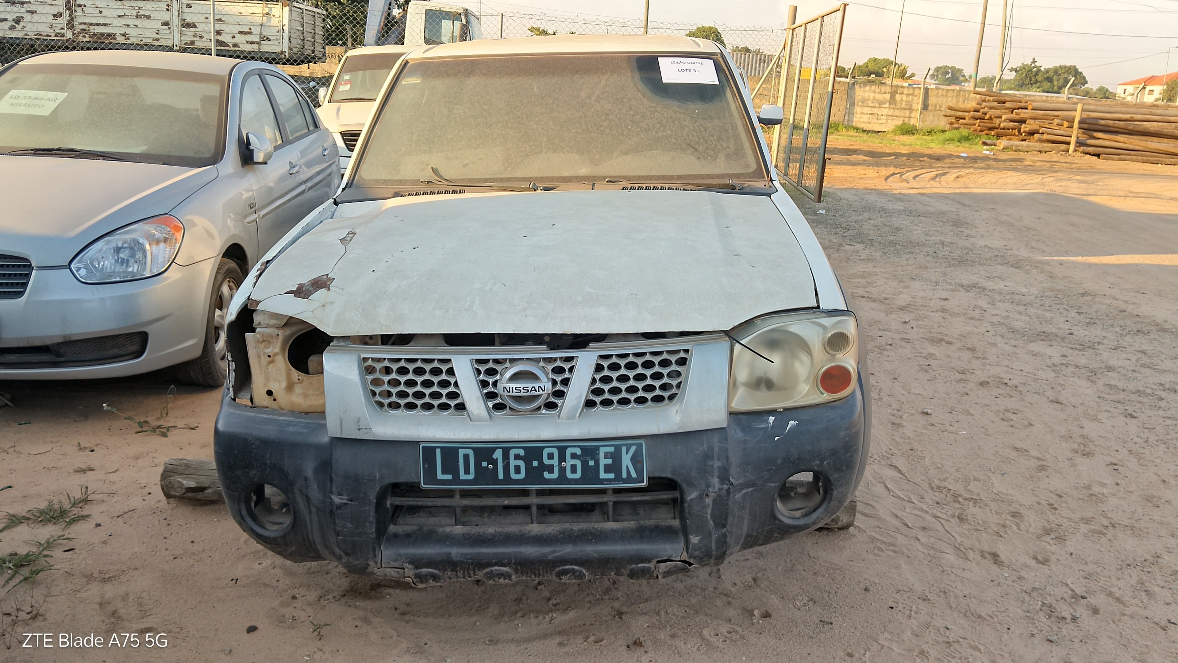 Nissan Hardbody 4WD SC QD32 — imagem 4