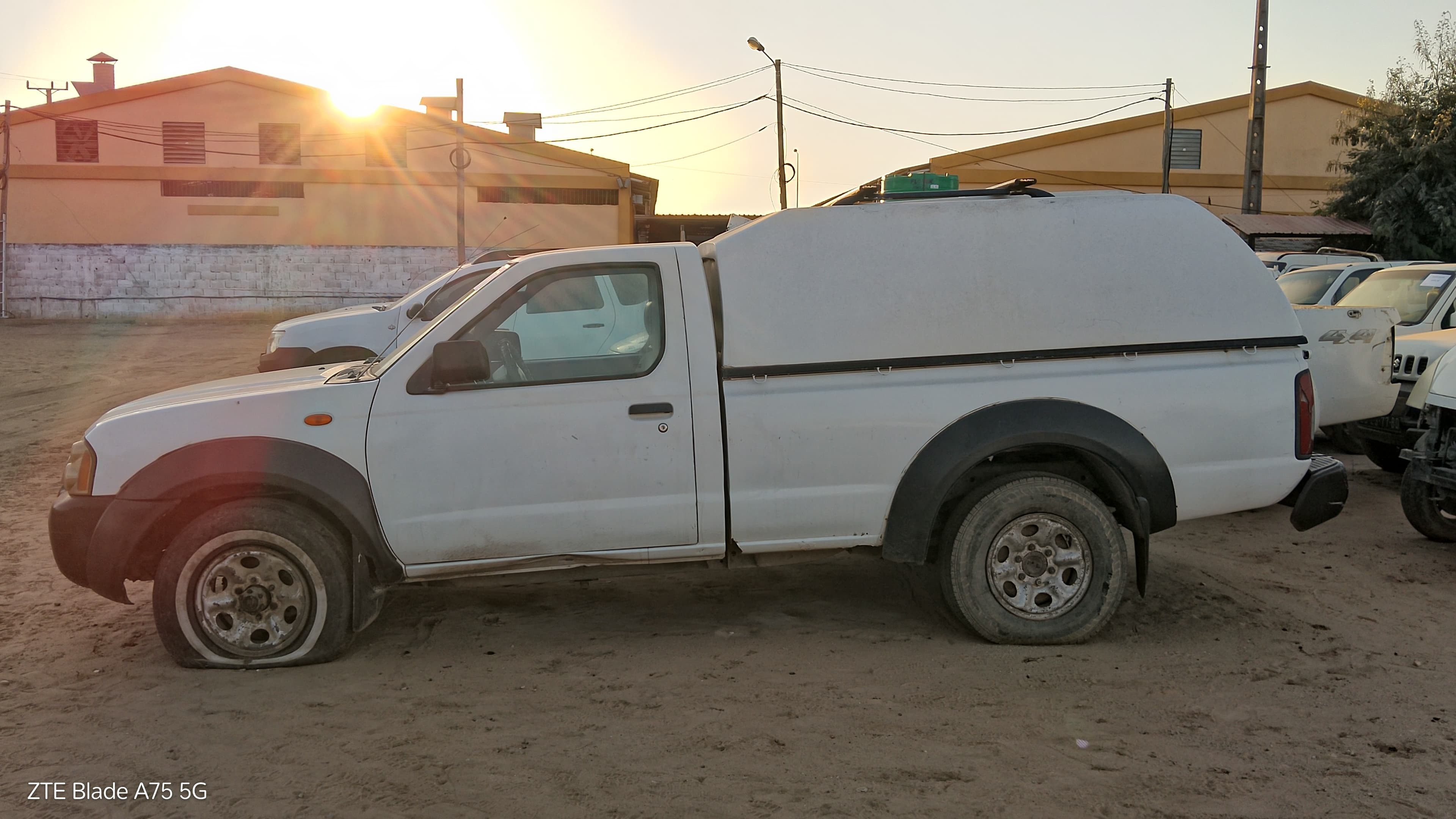 Nissan Hardbody 4WD SC QD32 — imagem 4