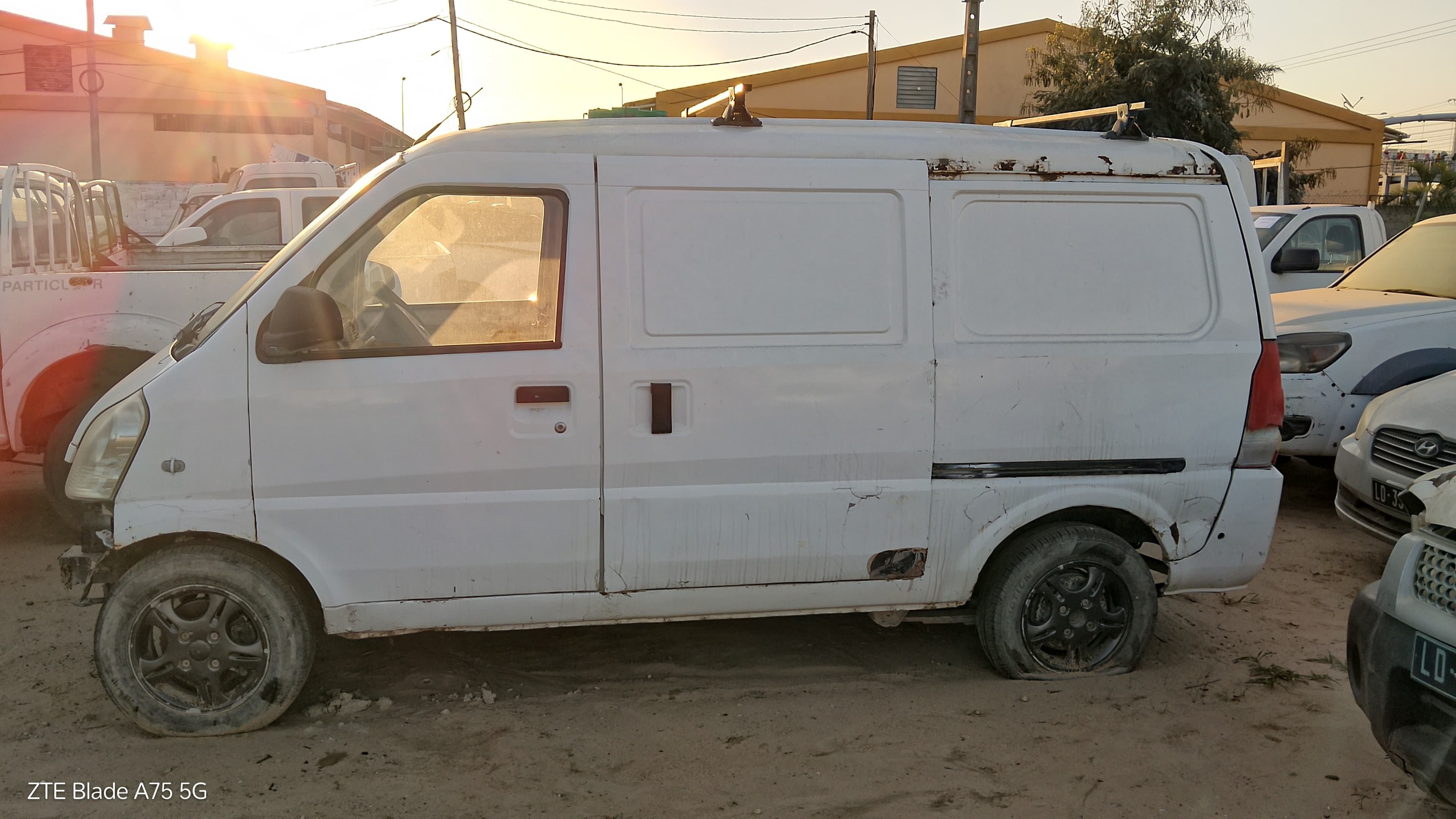 Chevrolet N300 Van 1.2 — imagem 3
