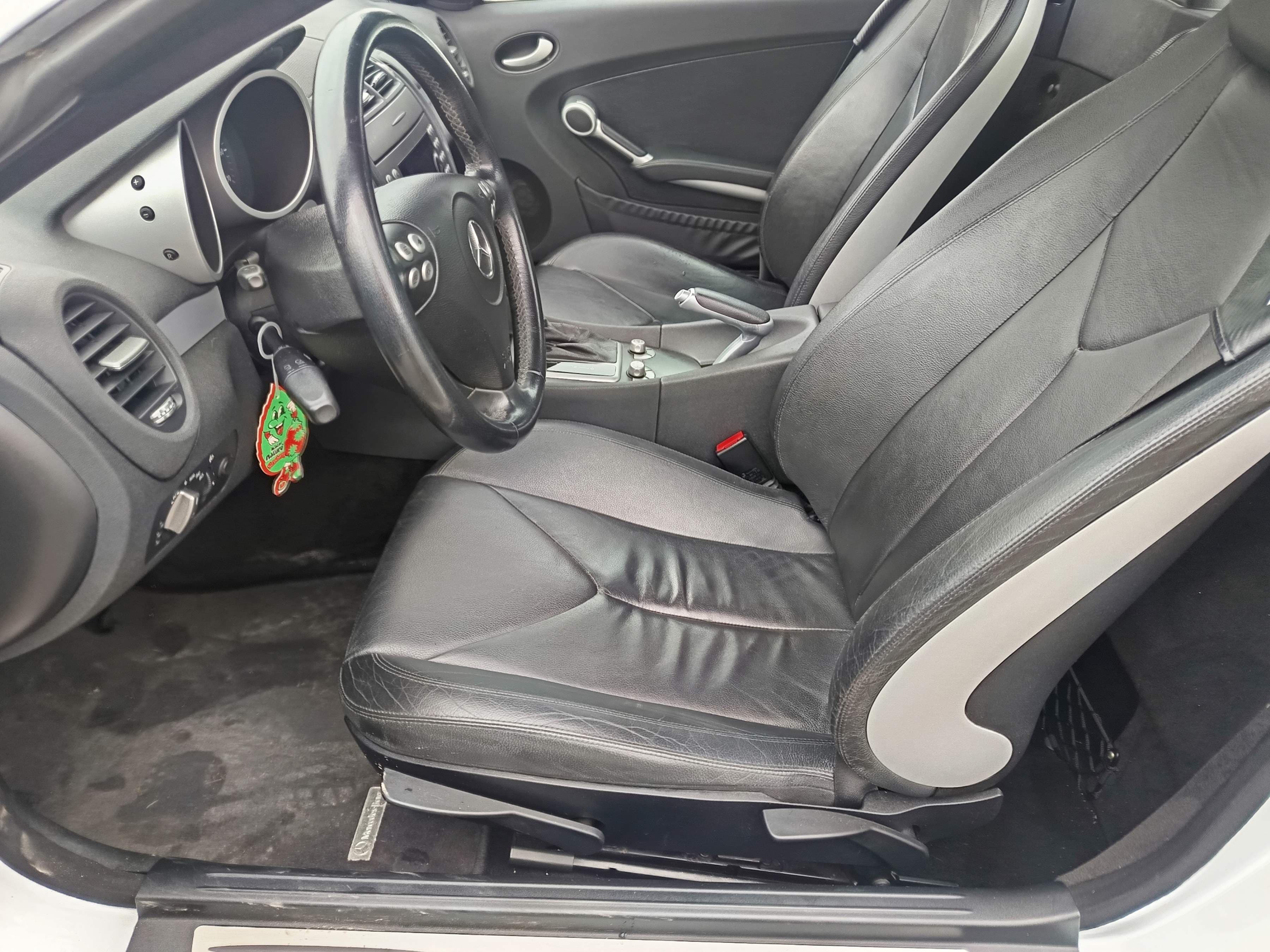 Mercedes-Benz SLK 200 Kompressor · Ano 2005 — imagem 24