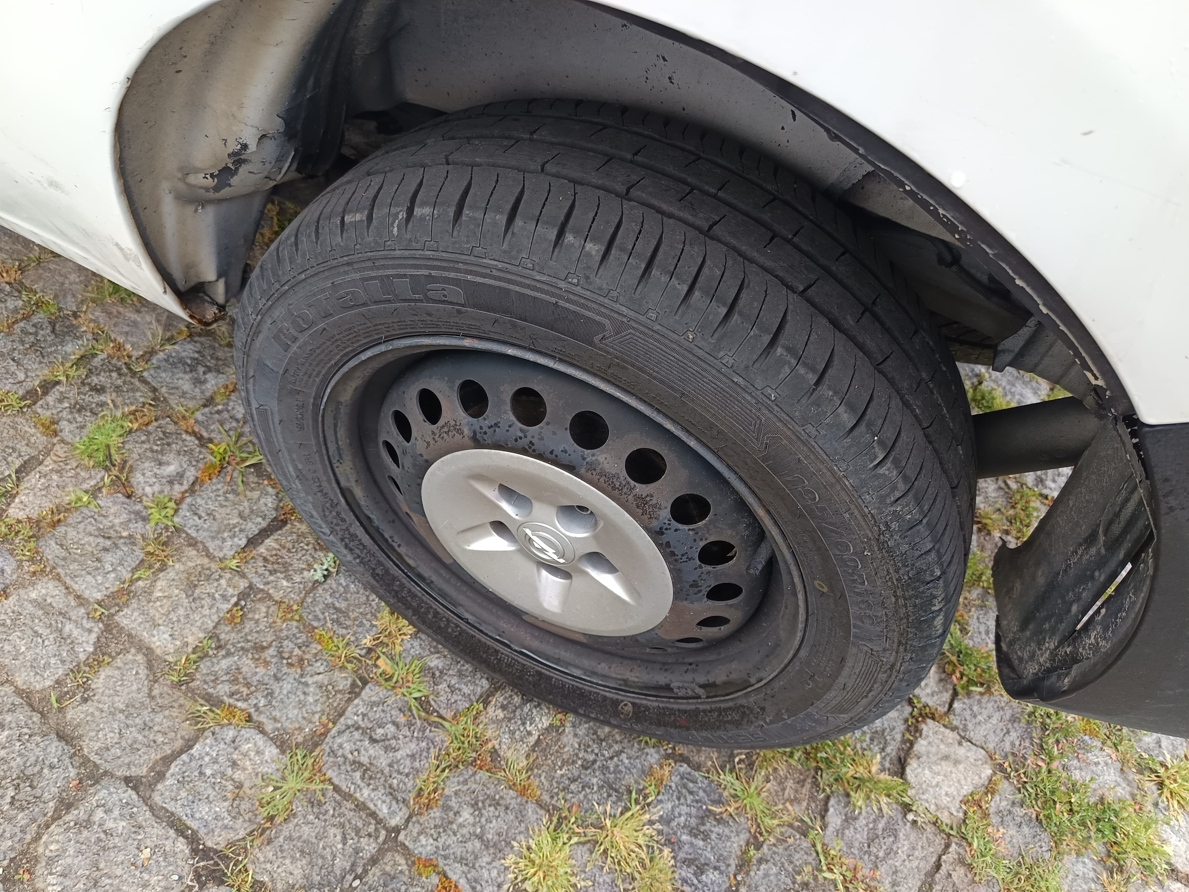 Opel Combo · Ano 2016 — imagem 9