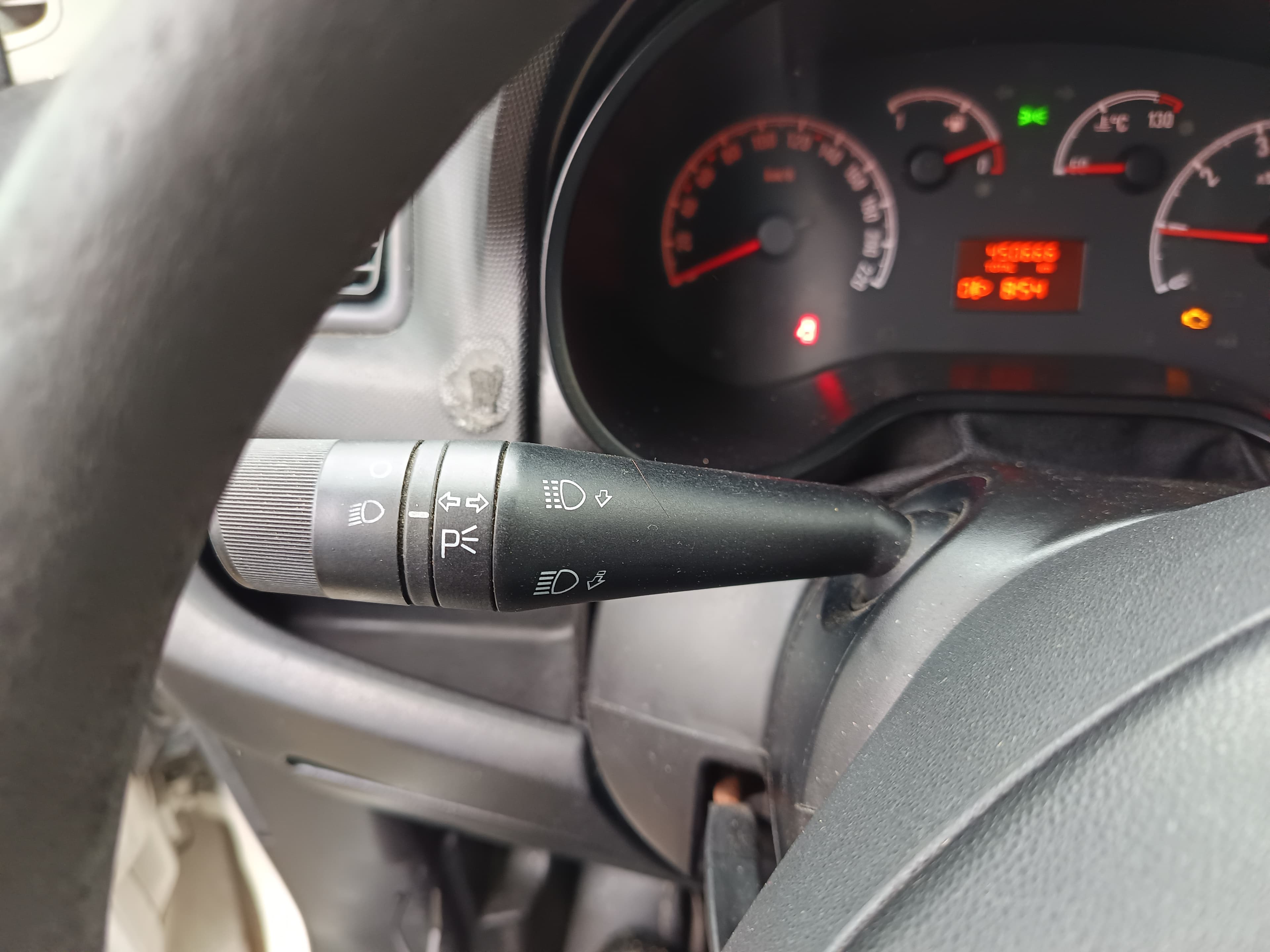 Opel Combo · Ano 2016 — imagem 38