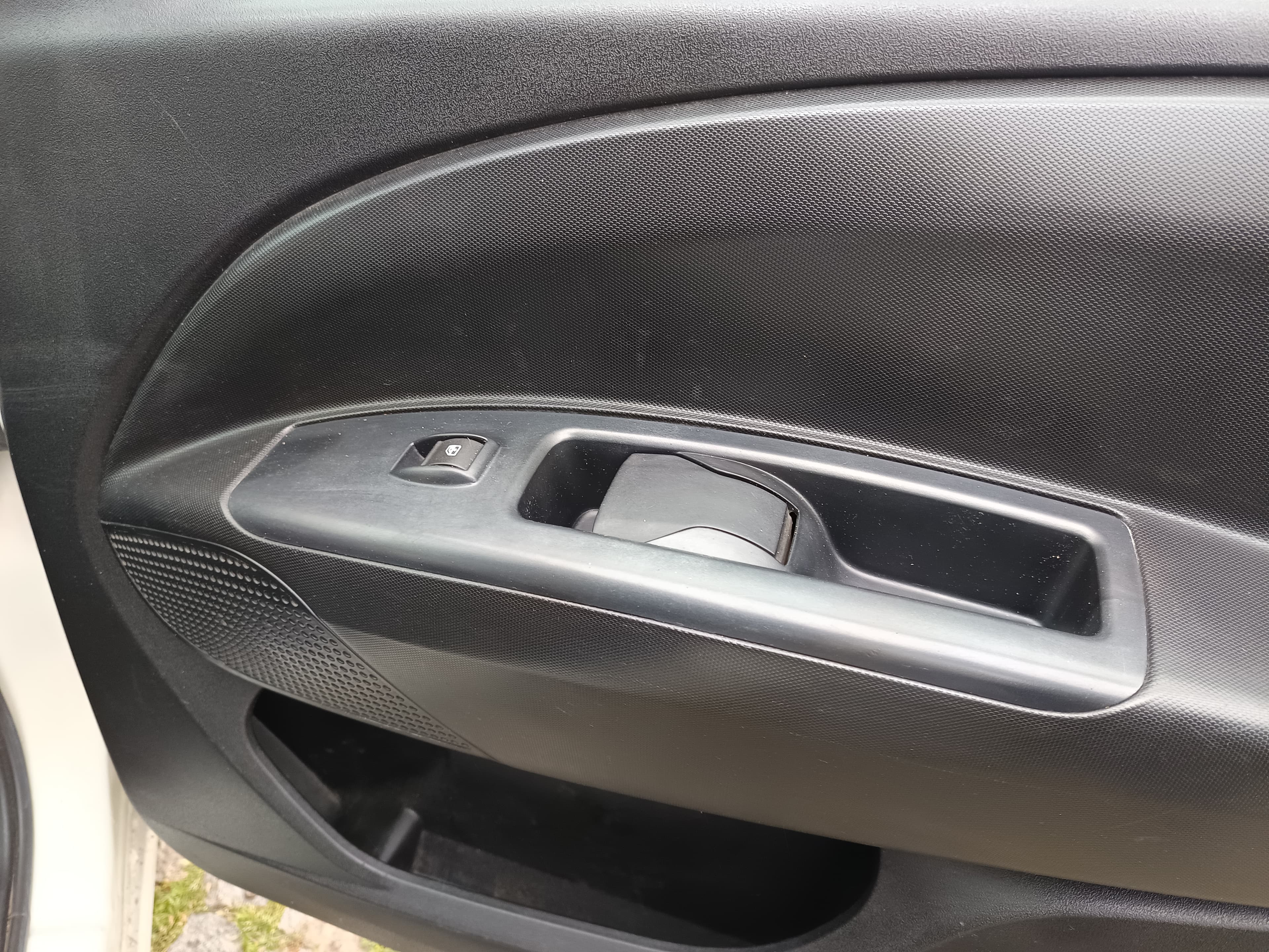 Opel Combo · Ano 2016 — imagem 27