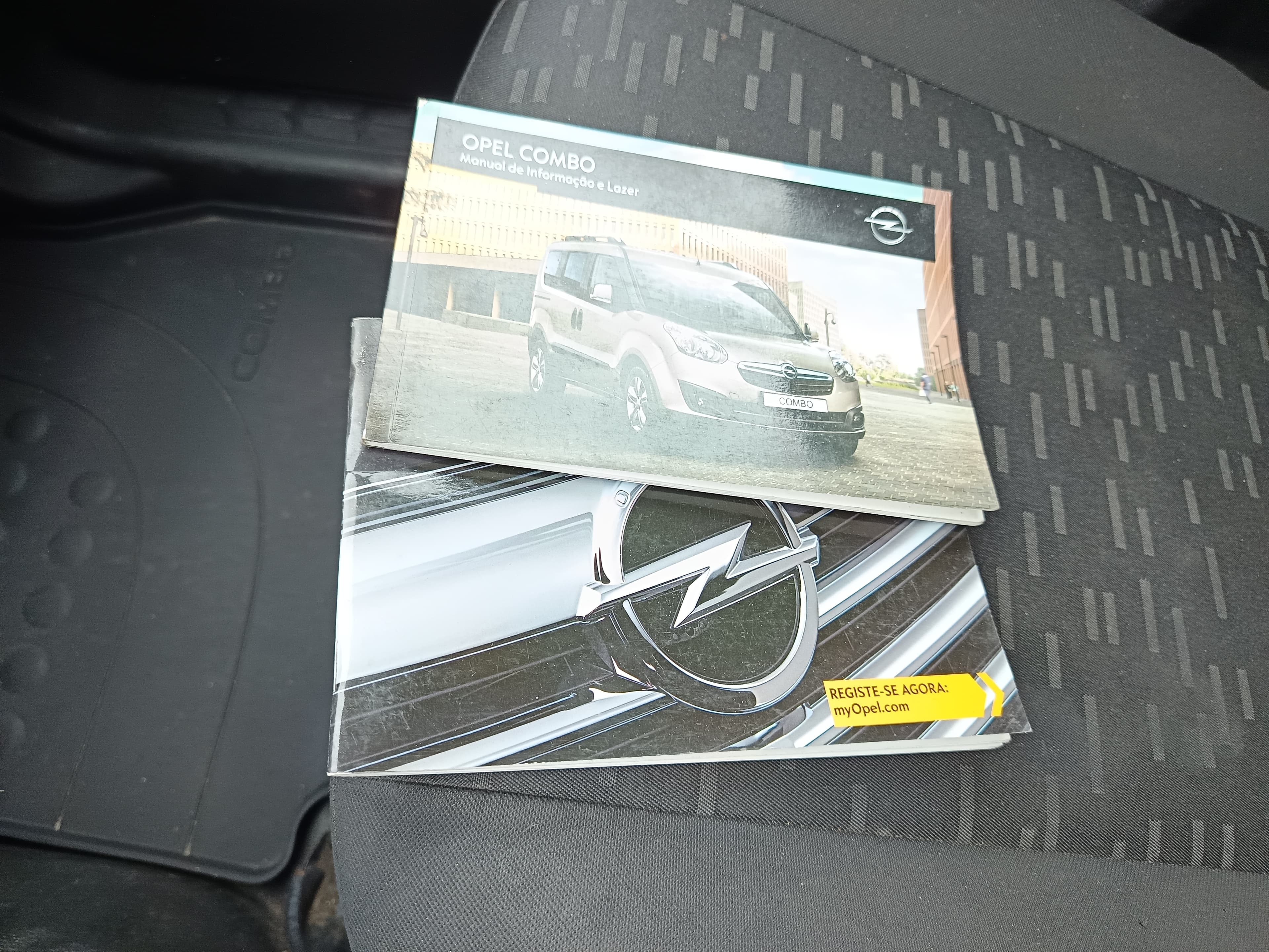 Opel Combo · Ano 2016 — imagem 39