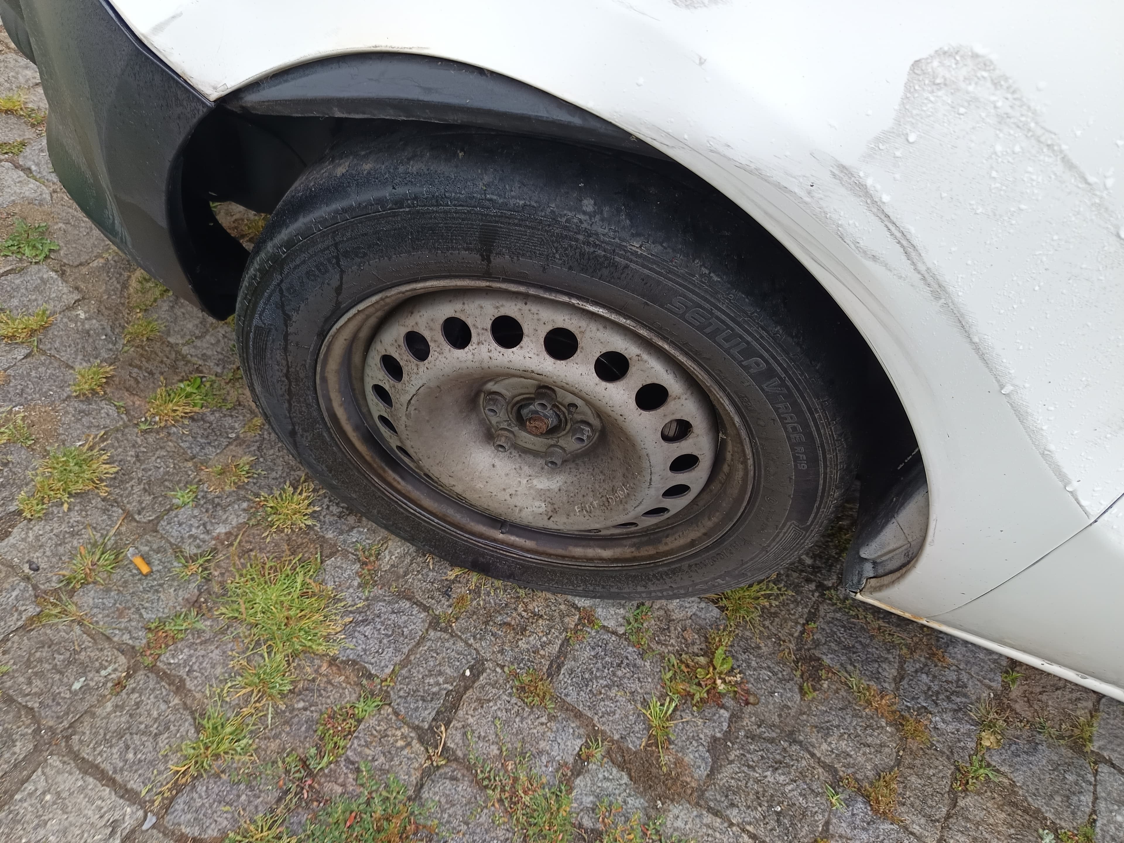 Opel Combo · Ano 2016 — imagem 12