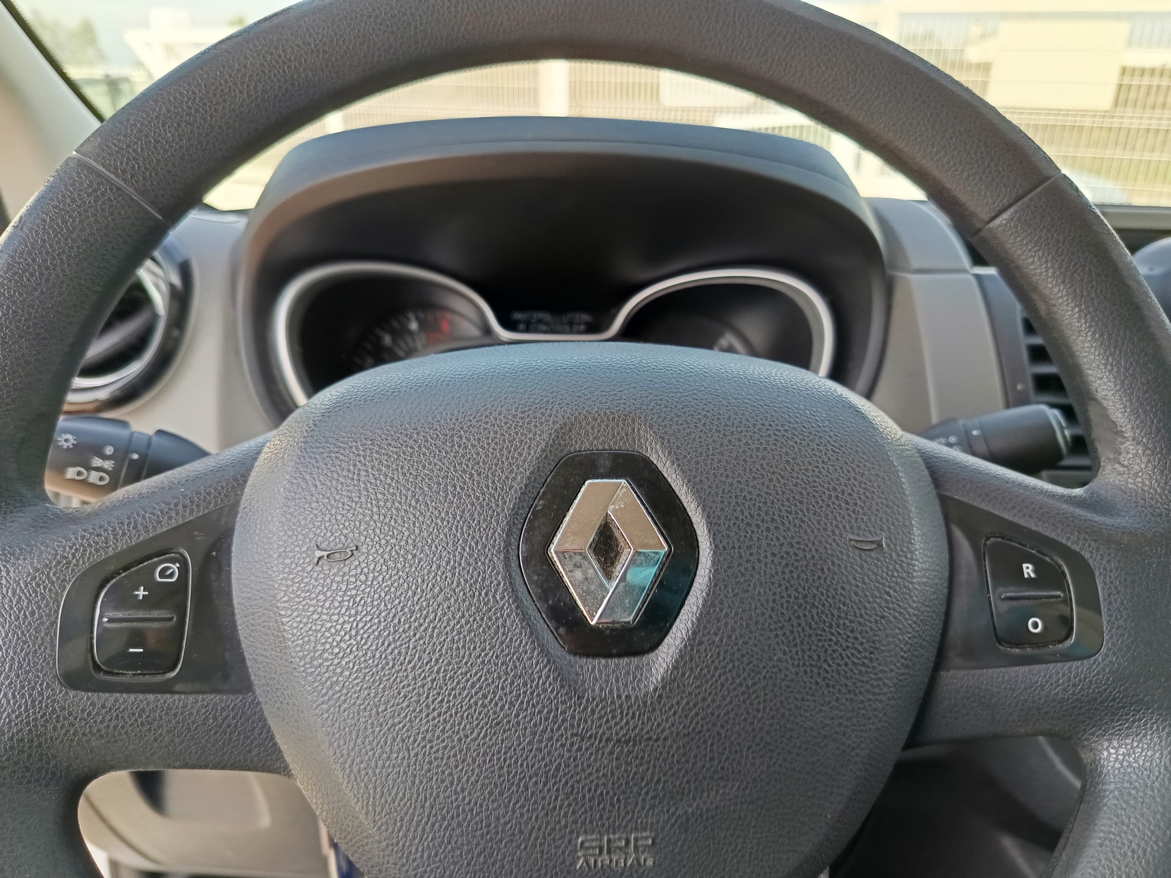 Renault Trafic · Ano 2017 — imagen 33