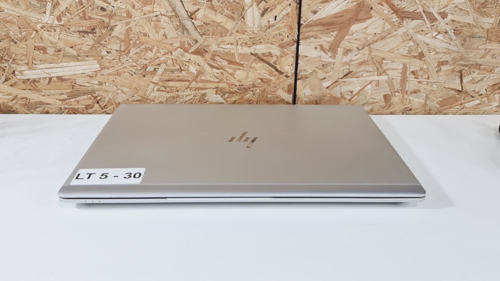 Computador portátil HP EliteBook 840 G5 — imagen 2