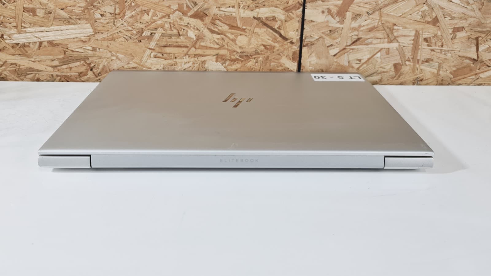 Computador portátil HP EliteBook 840 G5 — imagen 3