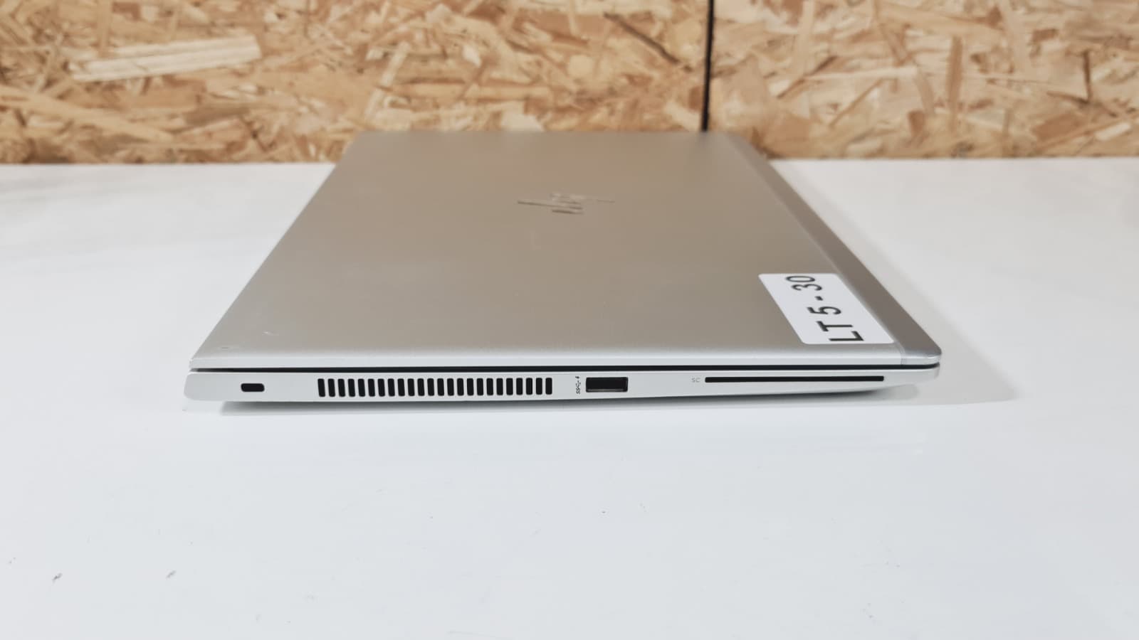 Computador portátil HP EliteBook 840 G5 — imagen 5