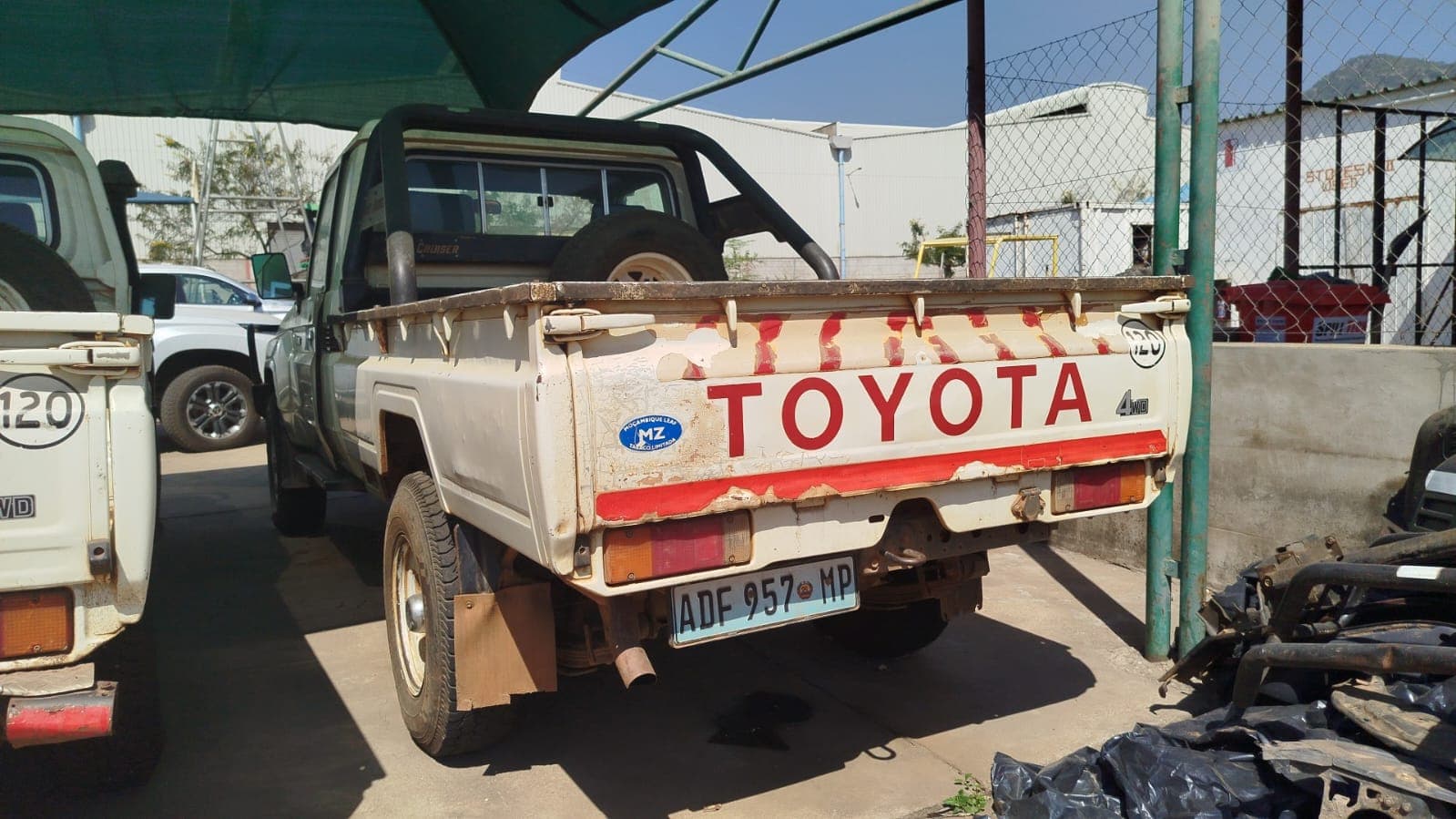 Toyota Land Cruiser 3,18m - 2013 — imagen 4