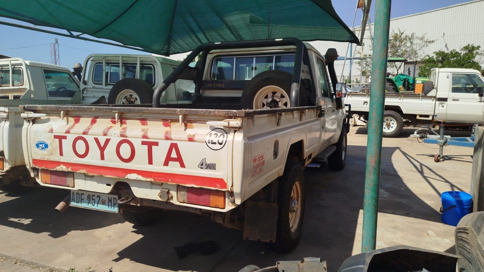 Toyota Land Cruiser 3,18m - 2013 — imagen 6