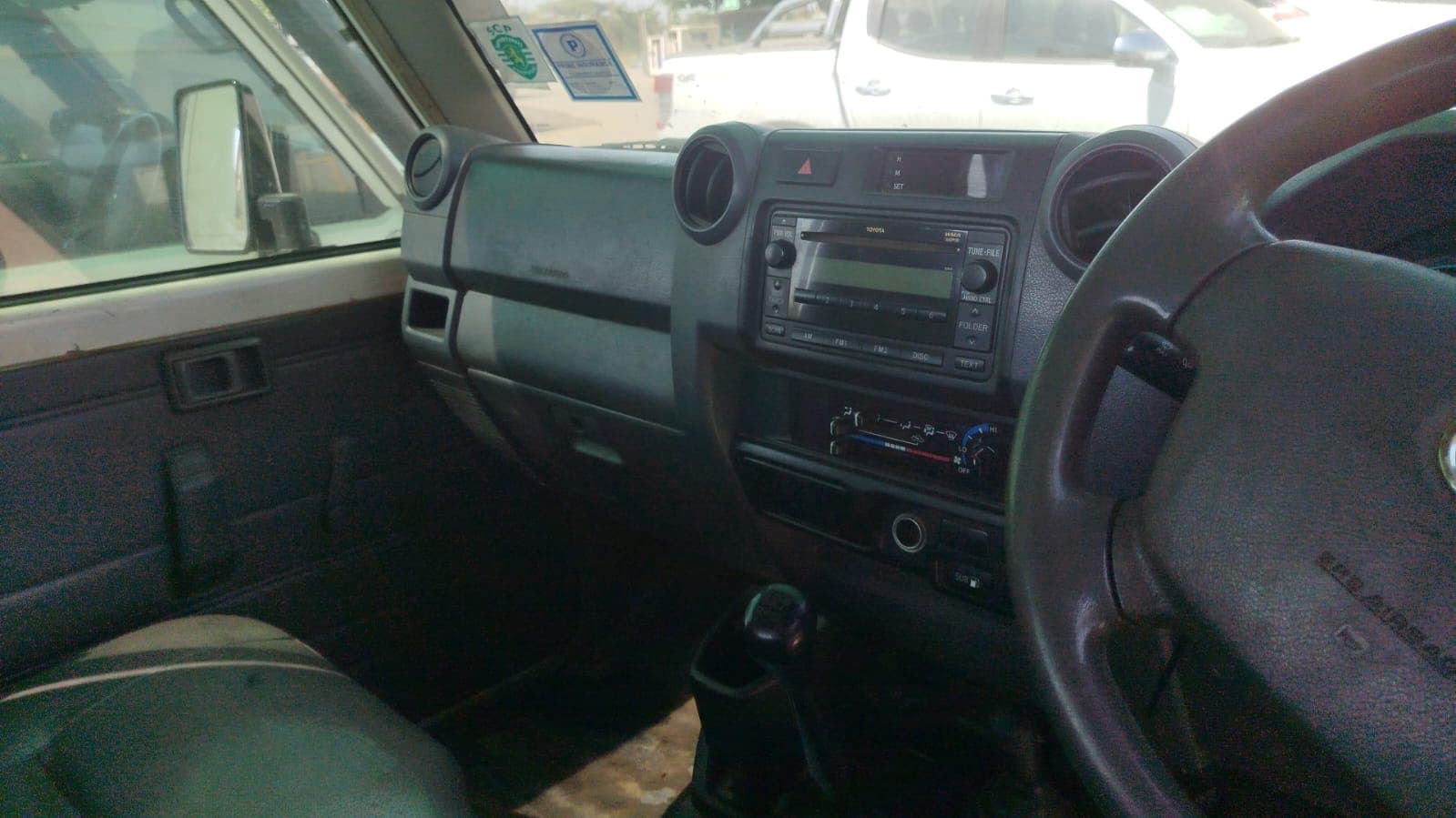 Toyota Land Cruiser 3,18m - 2013 — imagen 16
