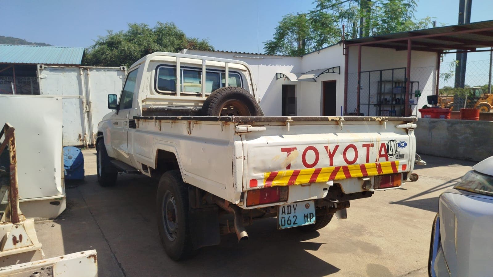 Toyota Land Cruiser 3,18m - 2013 — image 4