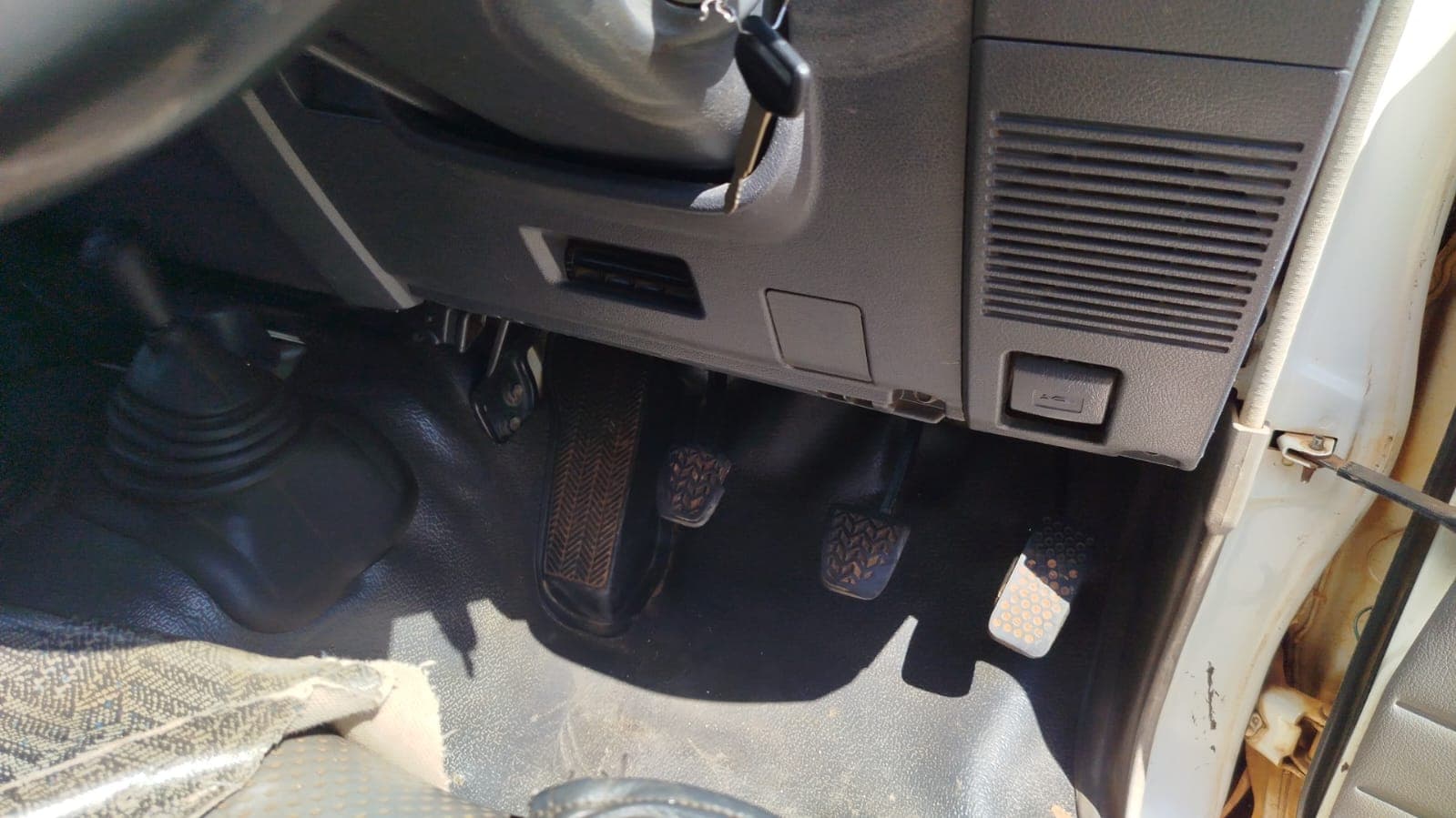 Toyota Land Cruiser 3,18m - 2013 — image 20