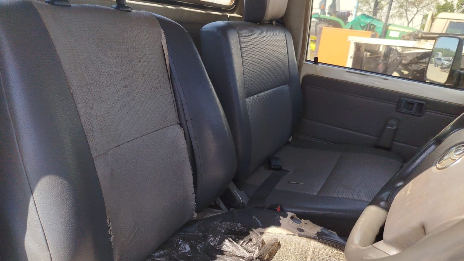 Toyota Land Cruiser 3,18m - 2013 — image 15