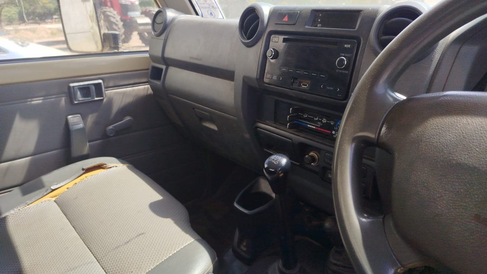 Toyota Land Cruiser 3,18m - 2015 — imagem 13
