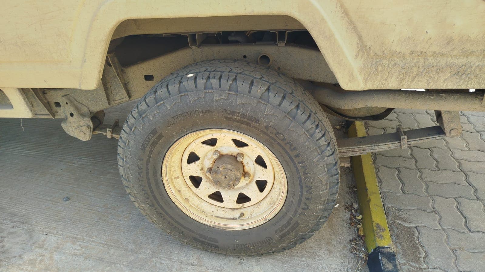 Toyota Land Cruiser 3,18m - 2015 — imagem 7