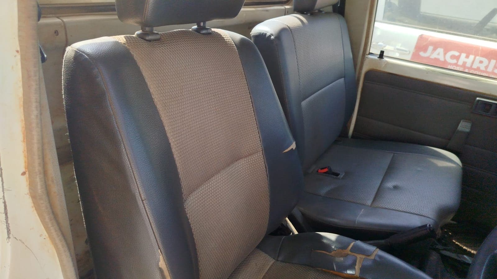 Toyota Land Cruiser 3,18m - 2013 — imagem 12