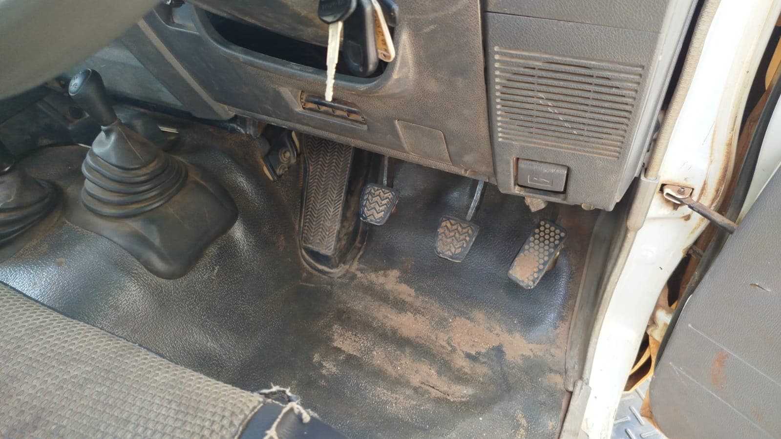 Toyota Land Cruiser 3,18m - 2013 — imagem 16