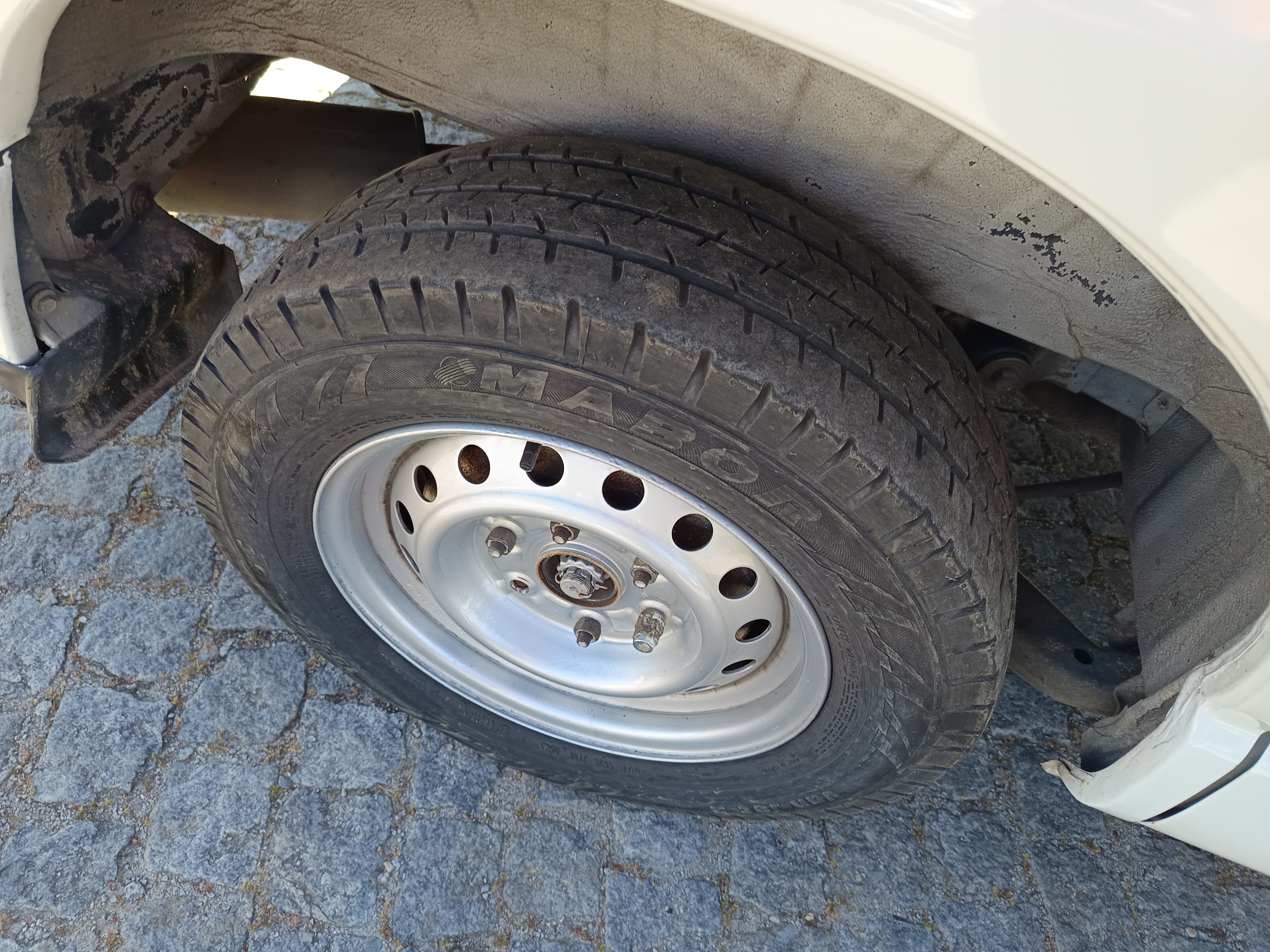 Toyota Hiace · 9 Lugares · Ano 2002 — imagem 8