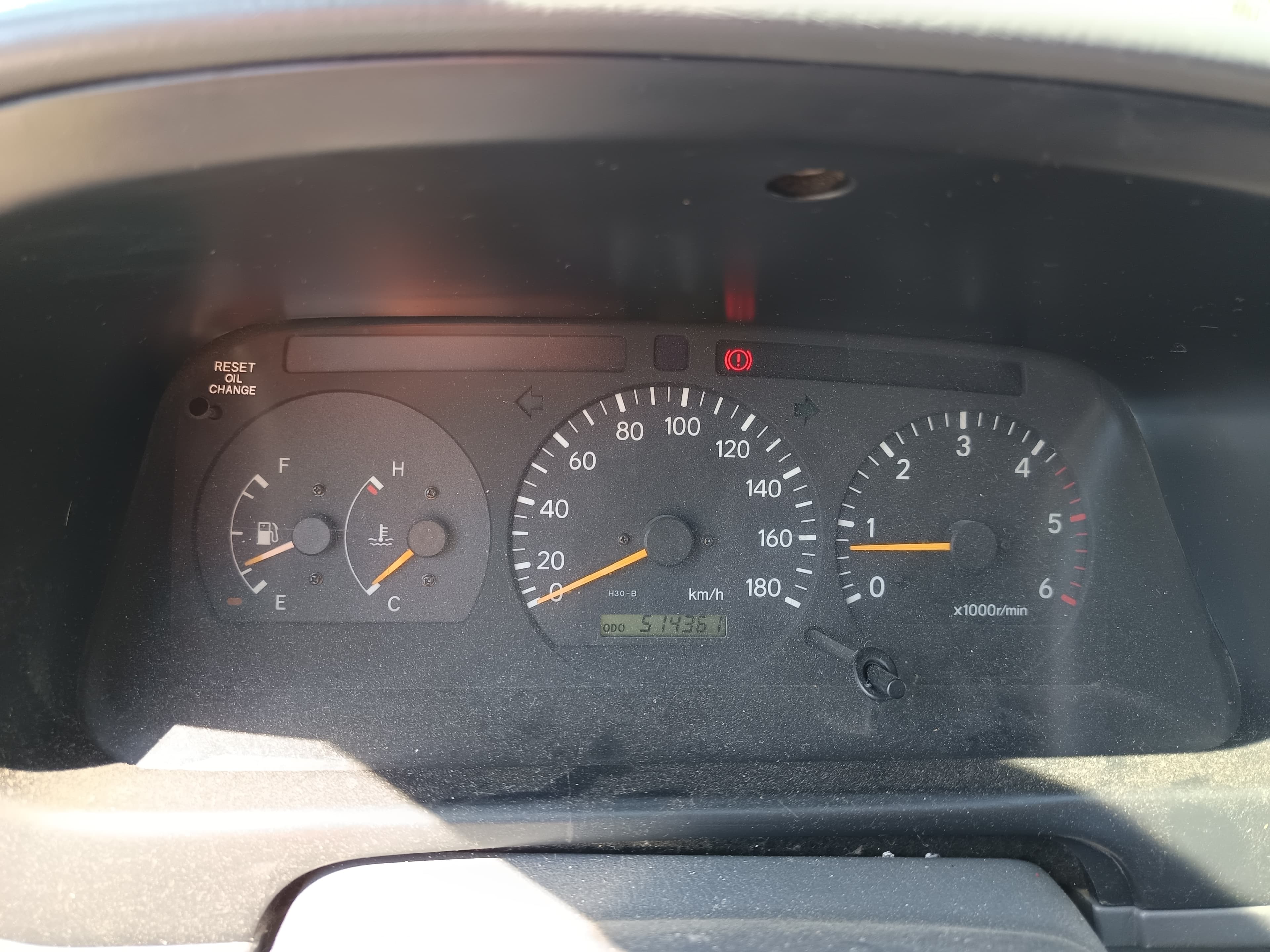 Toyota Hiace · 9 Lugares · Ano 2002 — imagem 32