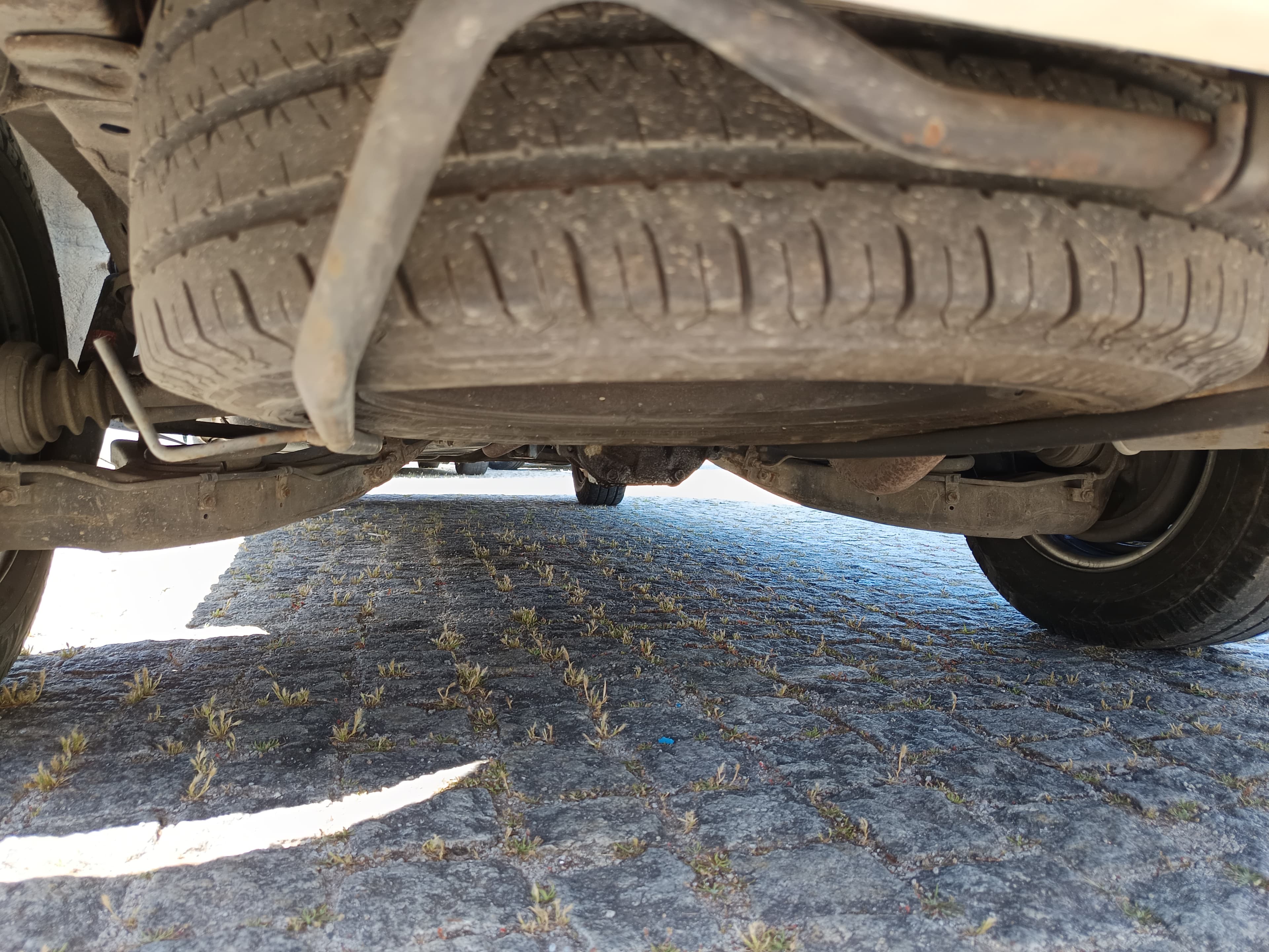 Toyota Hiace · 9 Lugares · Ano 2002 — imagem 36