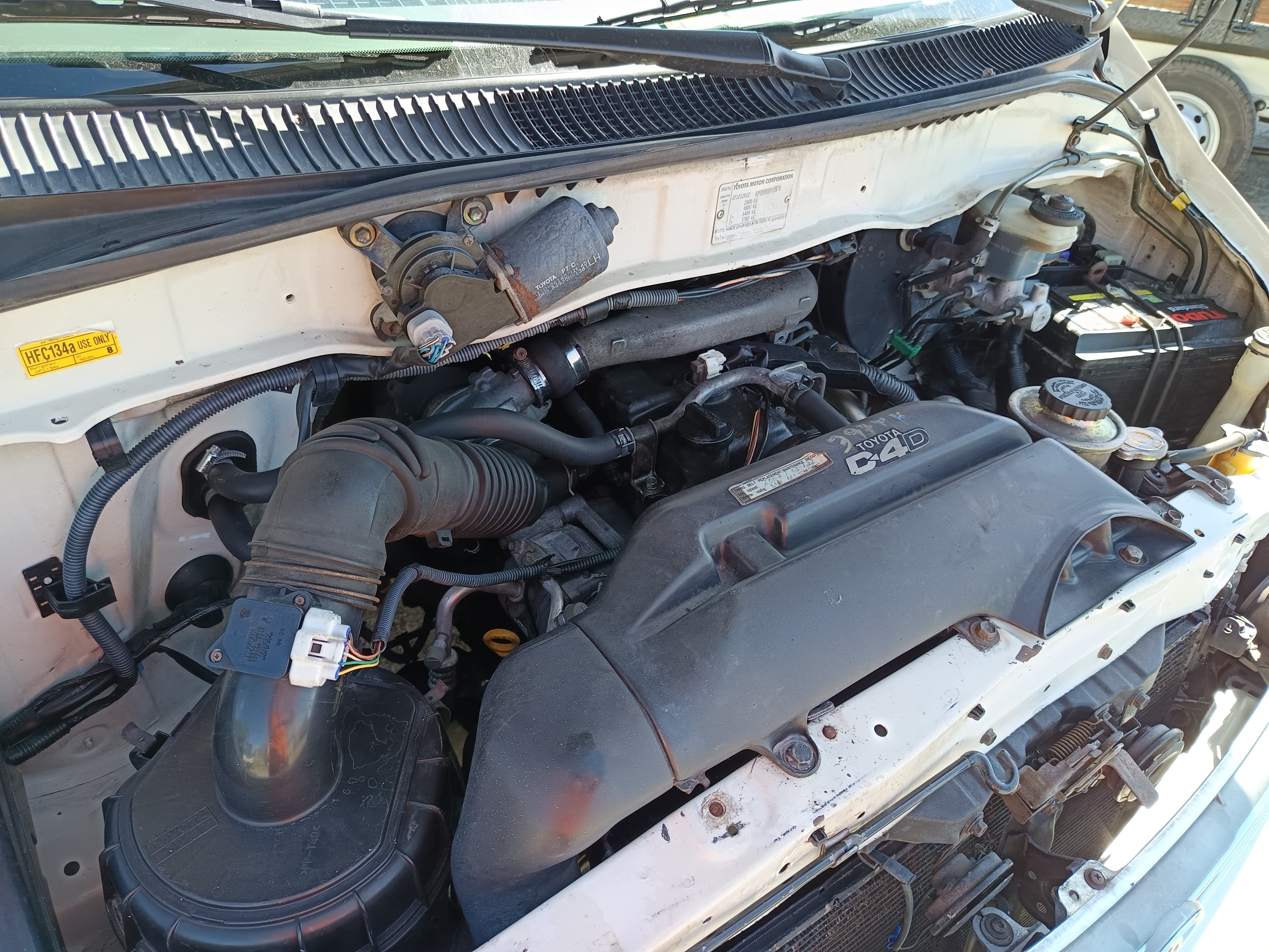 Toyota Hiace · 9 Lugares · Ano 2002 — imagem 19