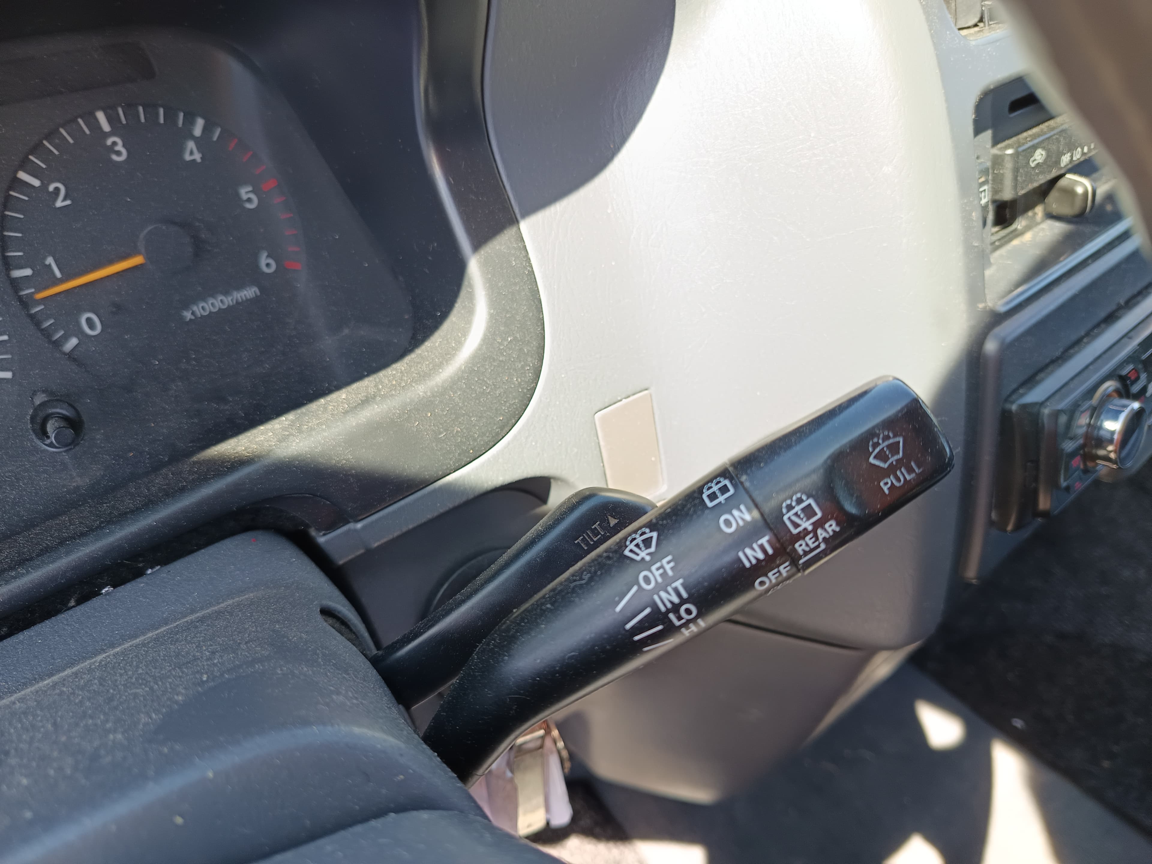 Toyota Hiace · 9 Lugares · Ano 2002 — imagem 33