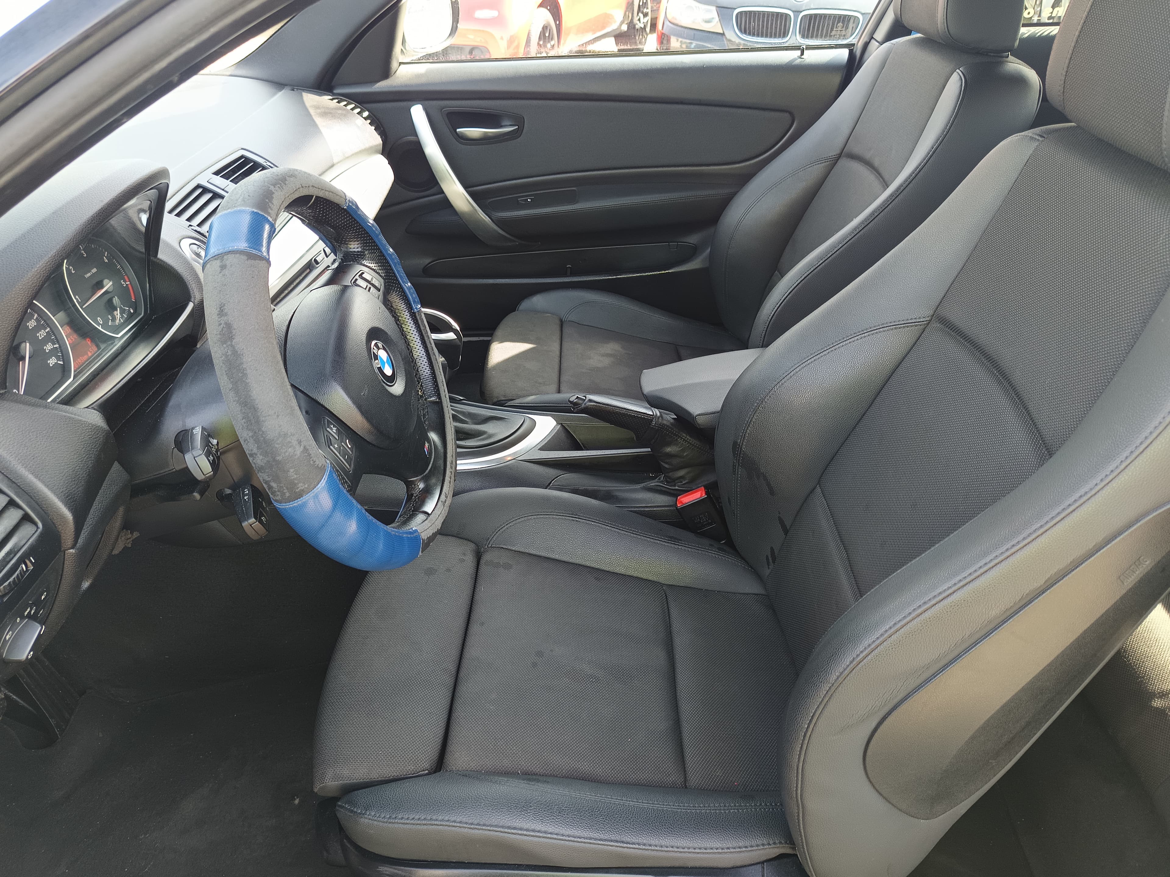 BMW 120 d · Ano 2010 — image 37