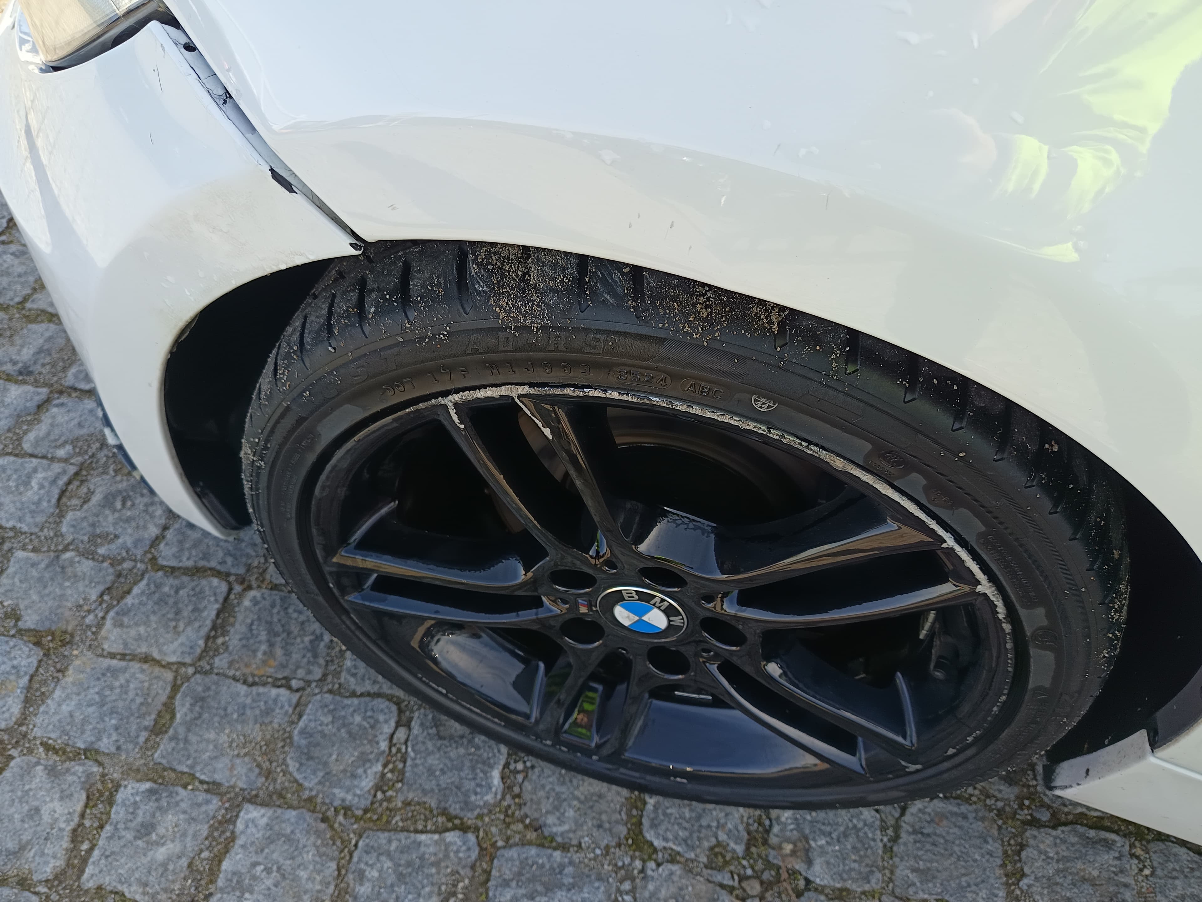 BMW 120 d · Ano 2010 — image 22