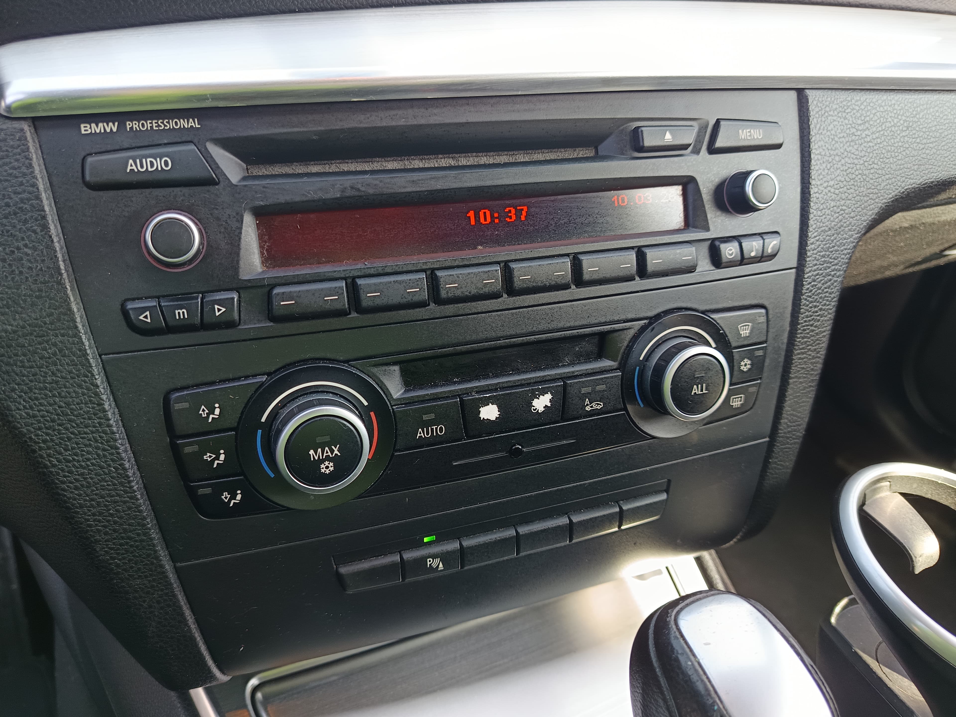 BMW 120 d · Ano 2010 — image 41