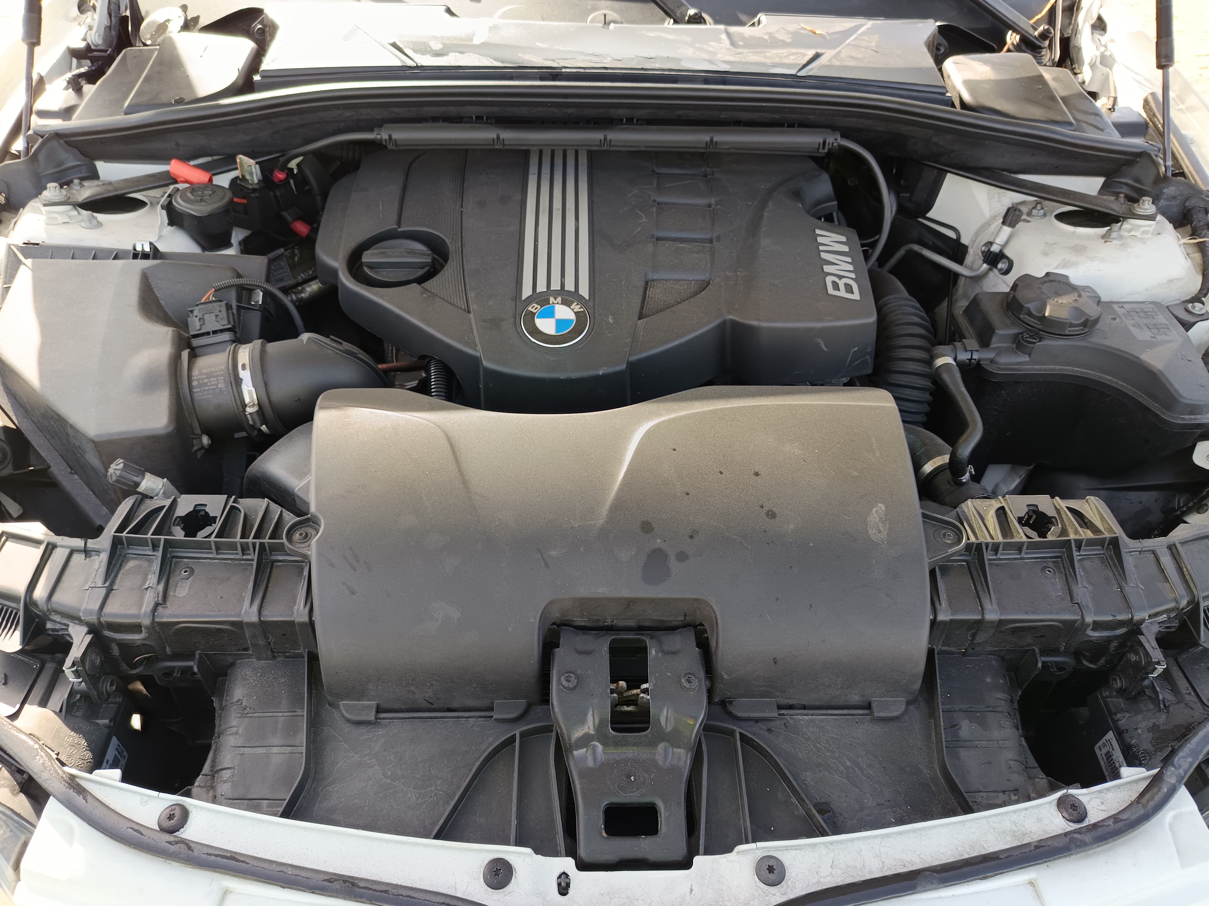 BMW 120 d · Ano 2010 — image 23