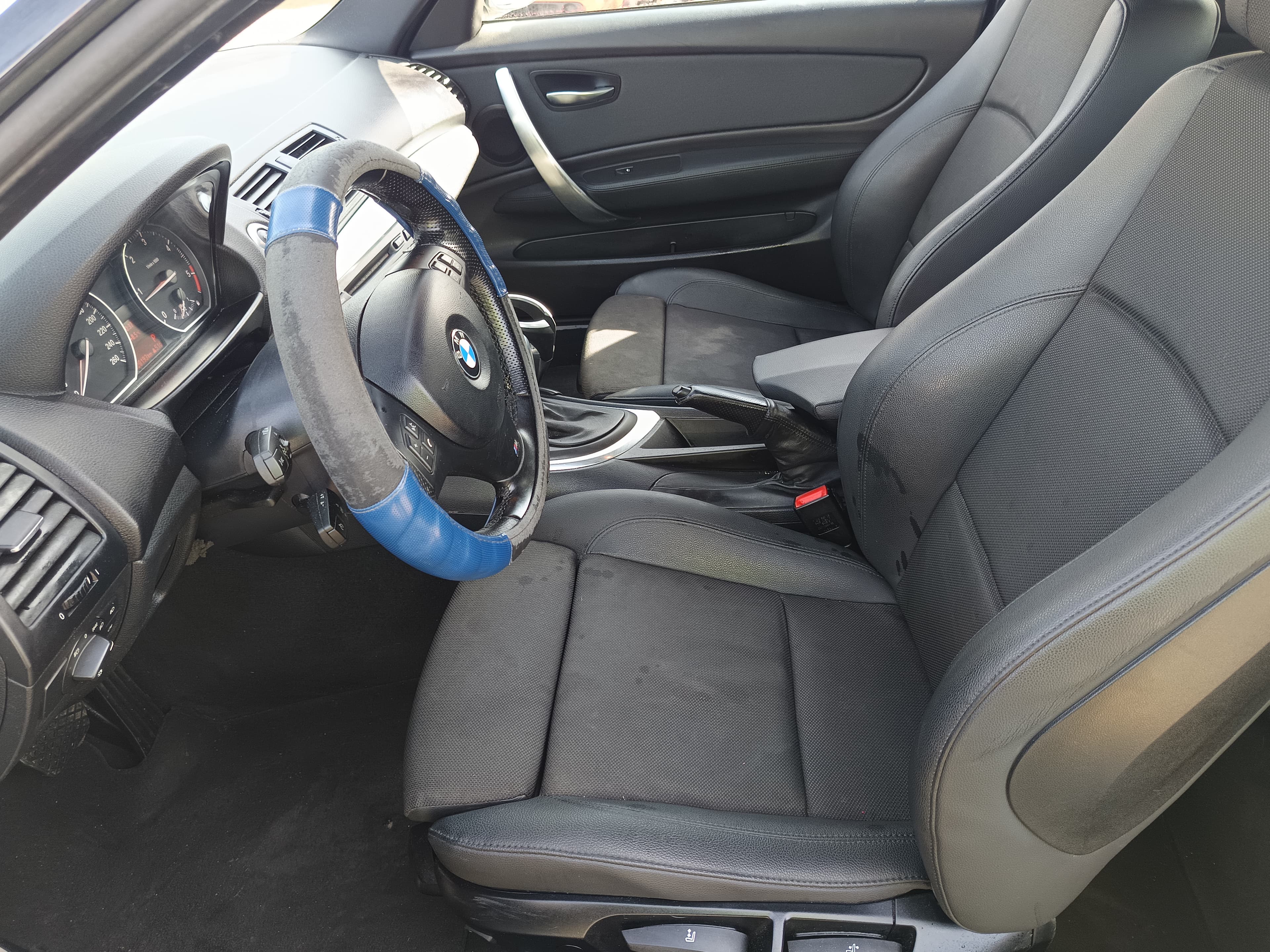BMW 120 d · Ano 2010 — image 34
