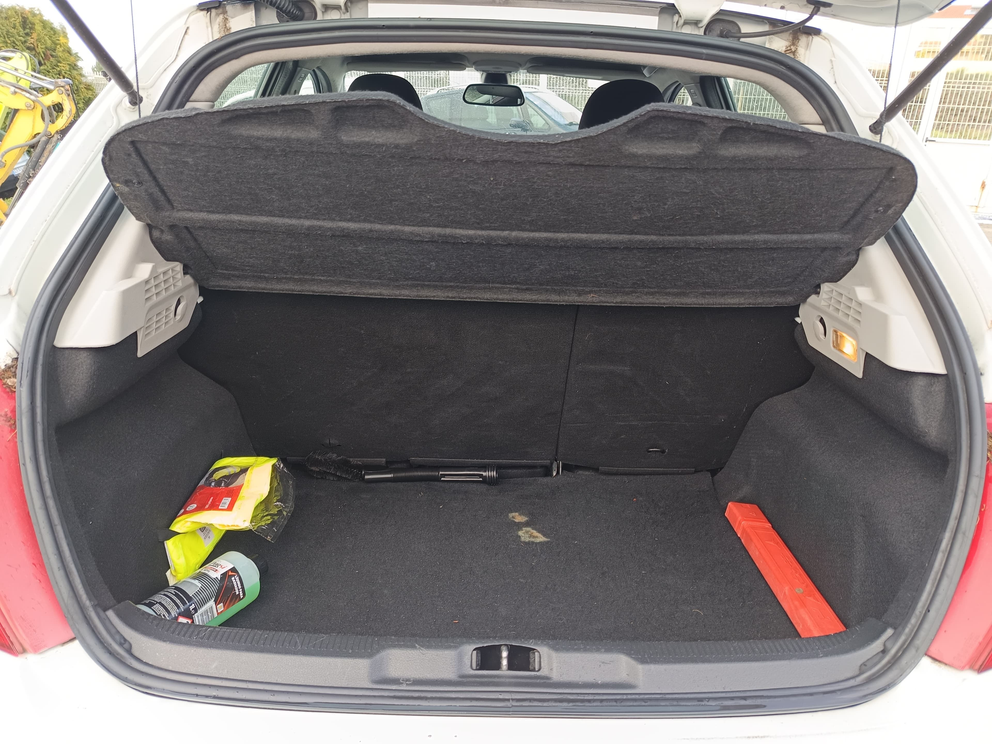 Peugeot 207 · Ano 2011 — imagen 19