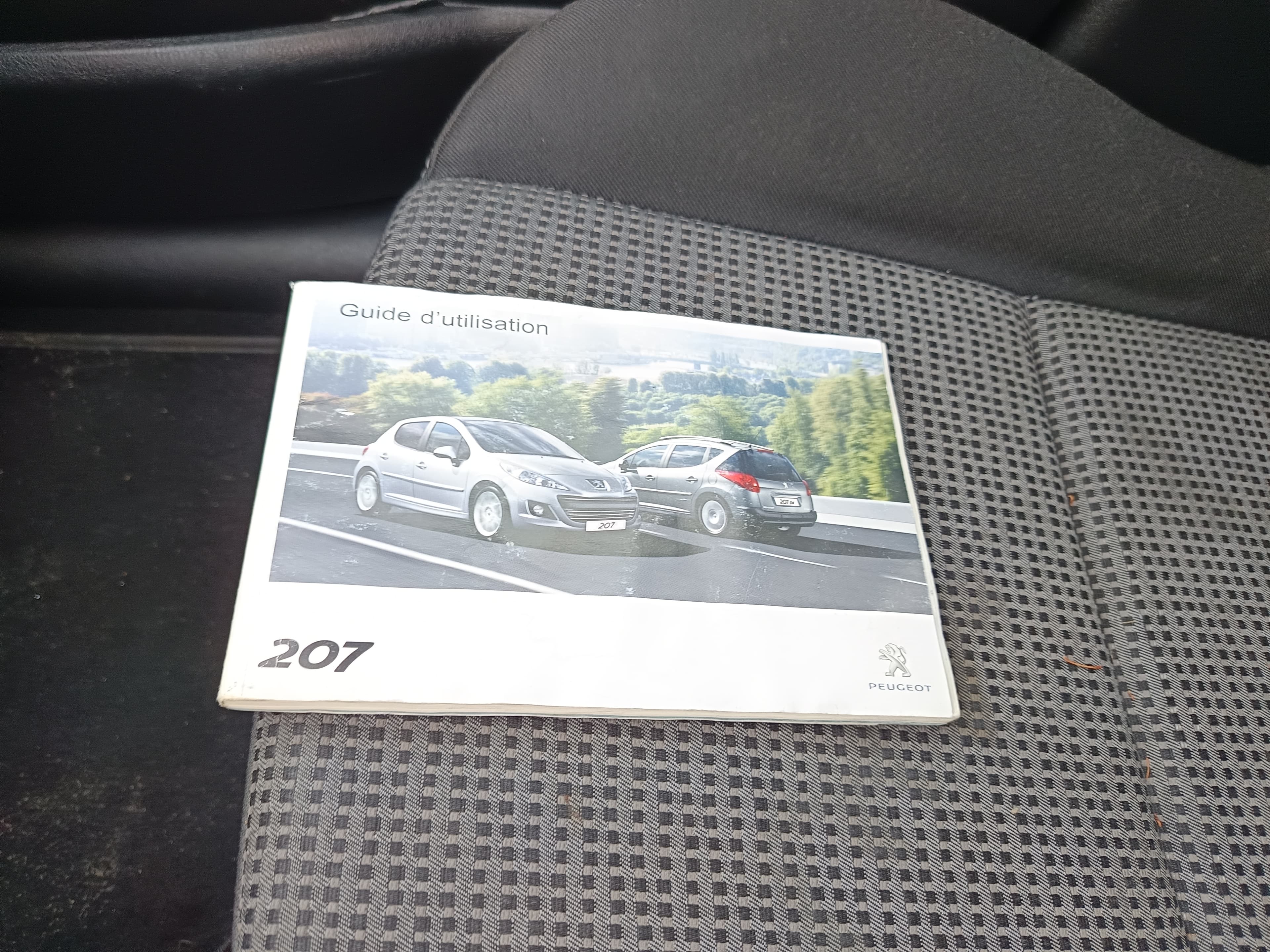 Peugeot 207 · Ano 2011 — imagen 42