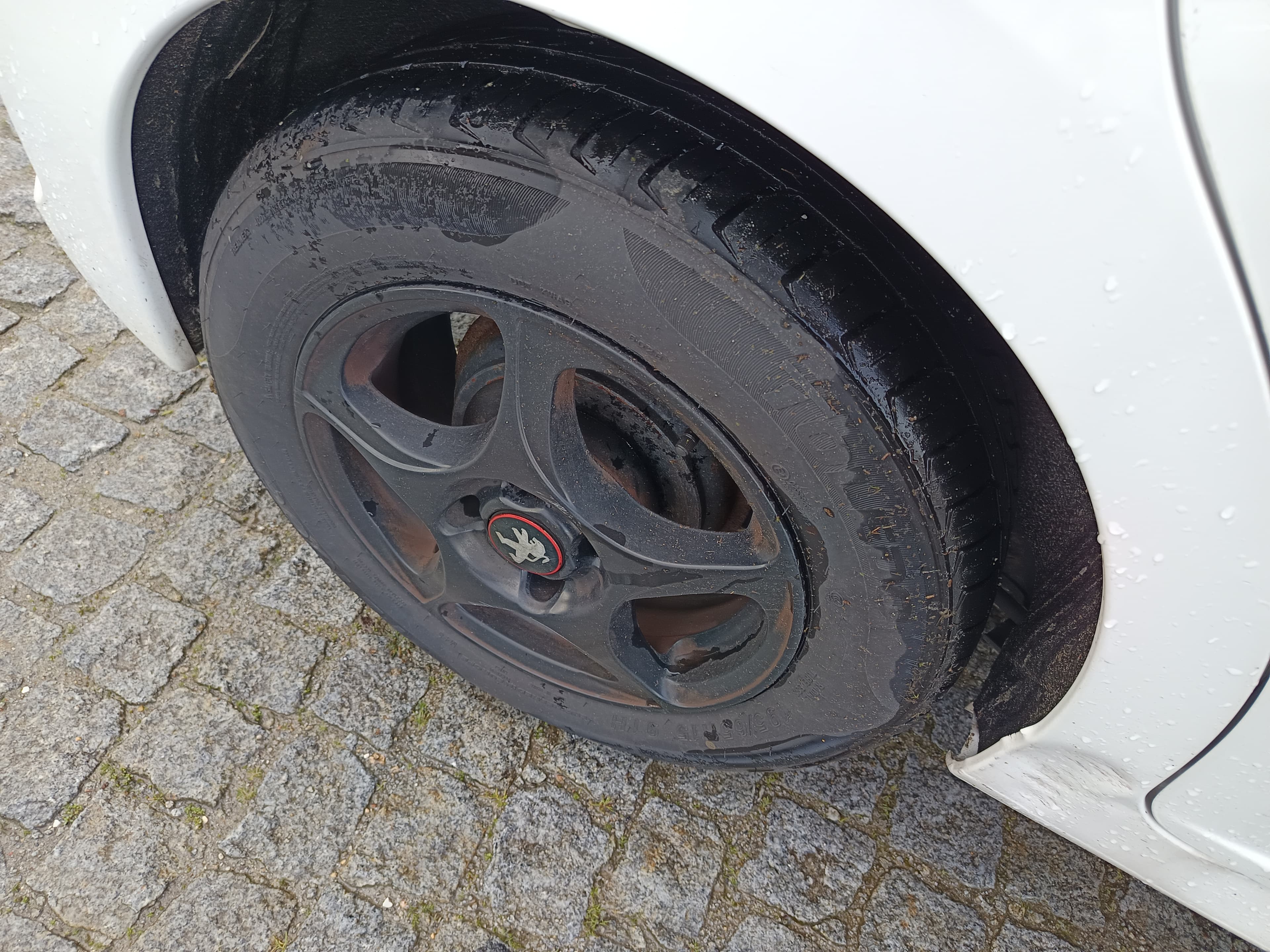 Peugeot 207 · Ano 2011 — imagen 8