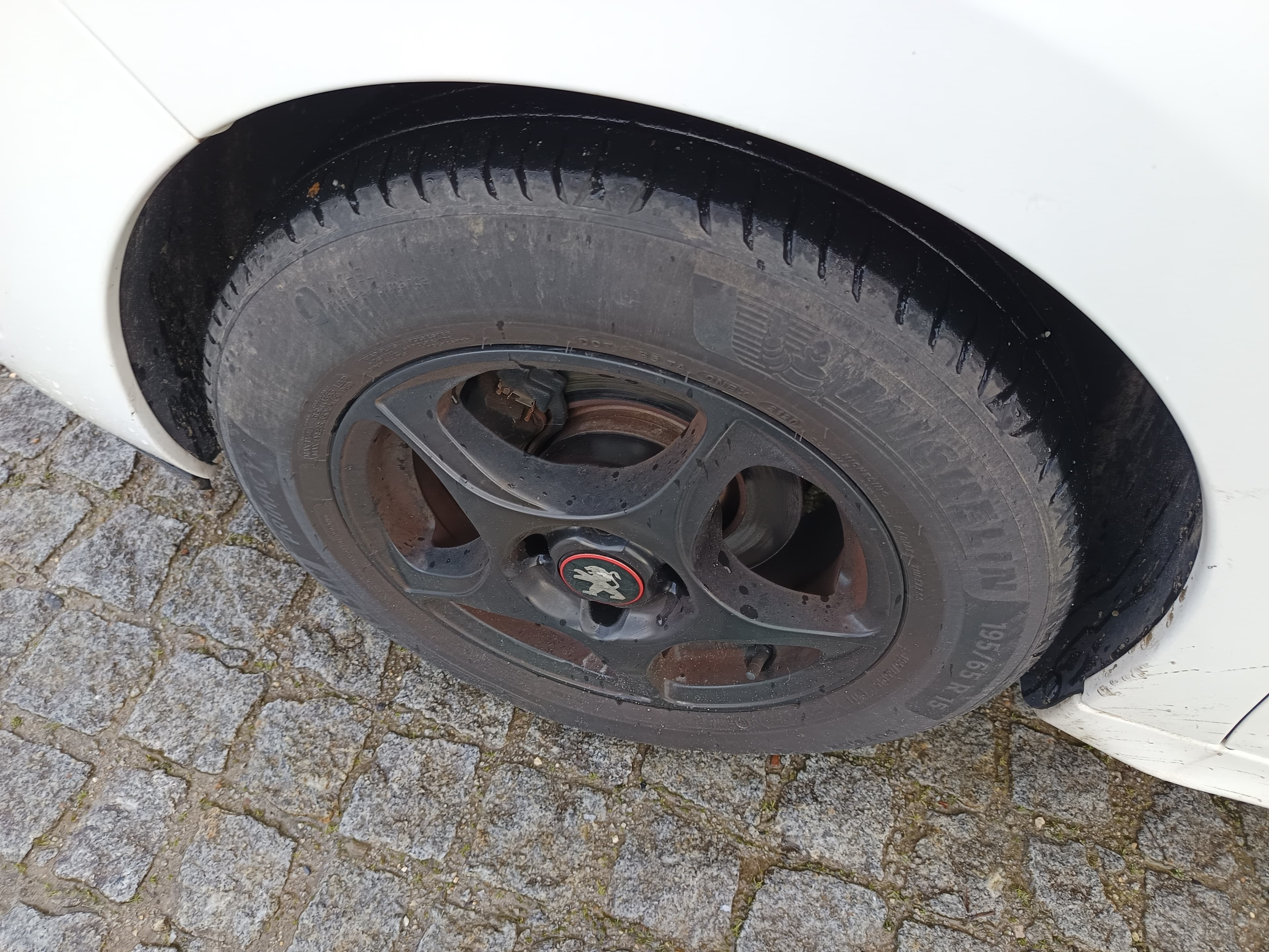 Peugeot 207 · Ano 2011 — imagen 15