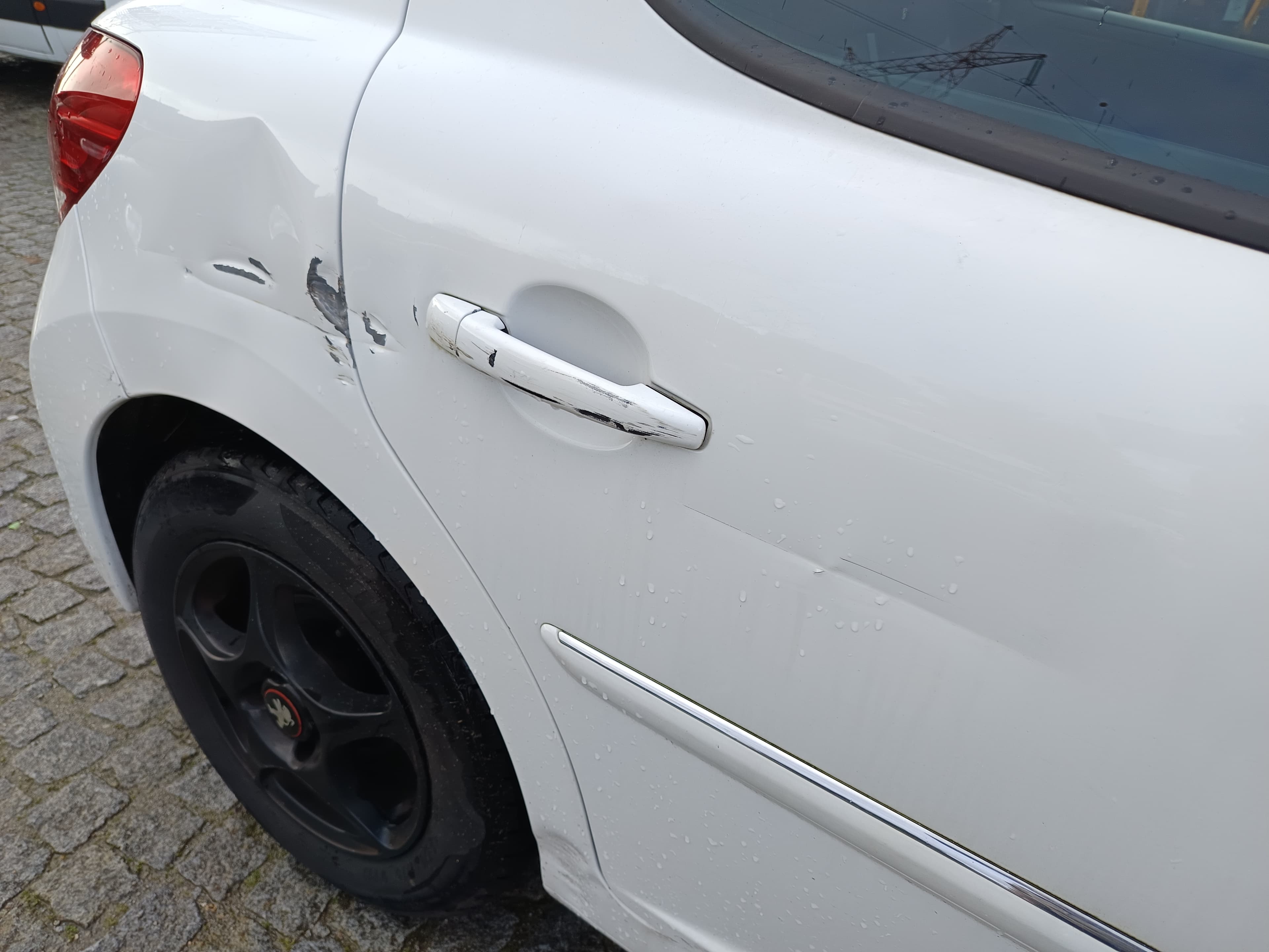 Peugeot 207 · Ano 2011 — imagen 10